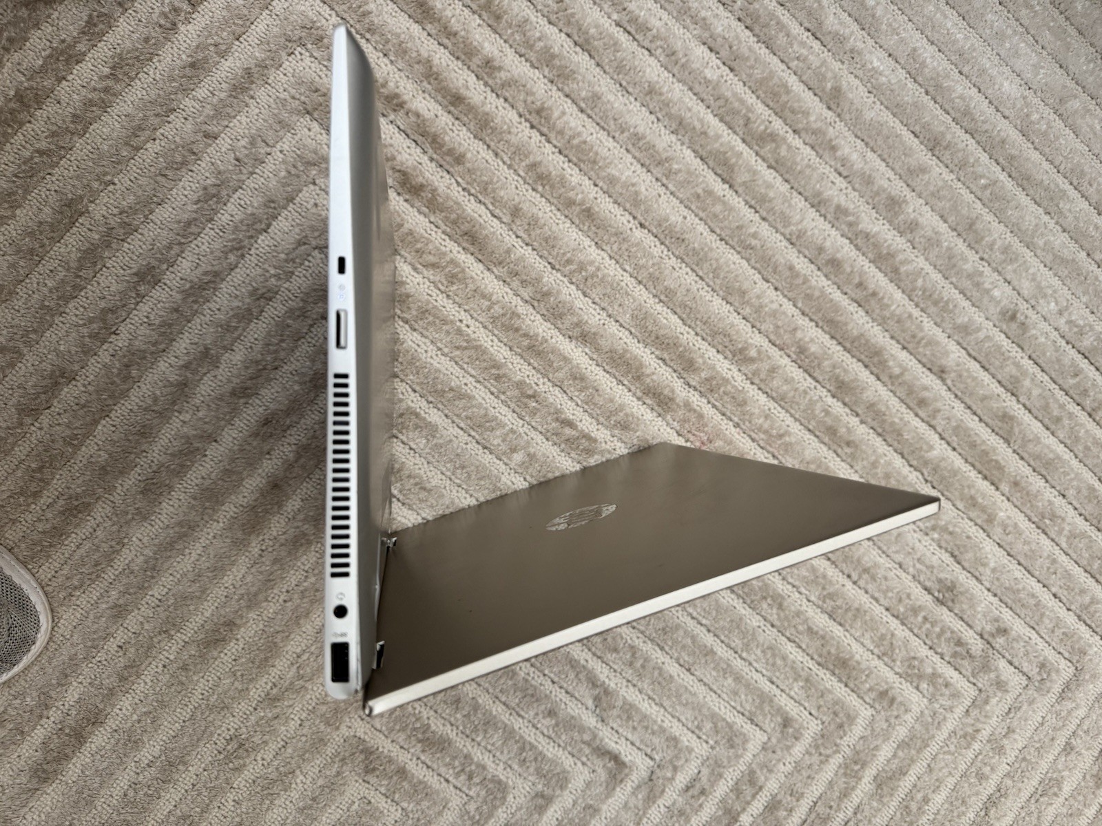 HP Pavilion x360 14m-cd0003dx, Intel i5-8250U@1.6GHz, 8GB RAM, 128GB SSD, Touch