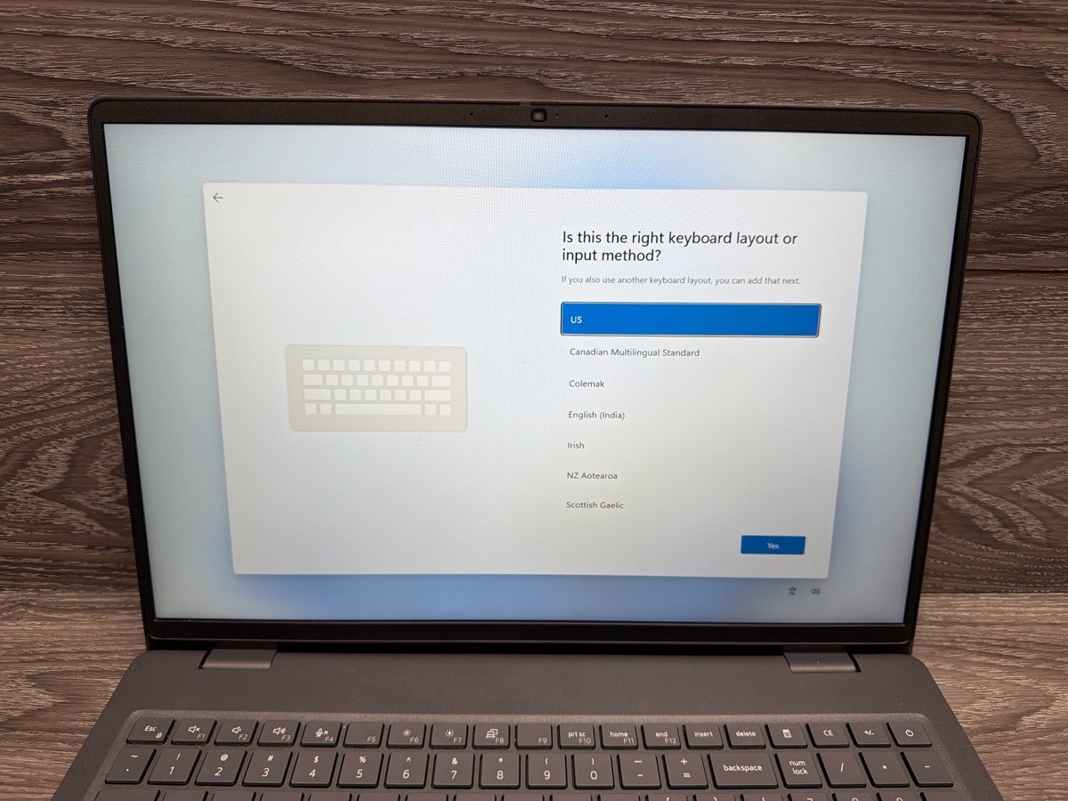 DELL COMPUTER PRO 16 PC16250 (B06013082)