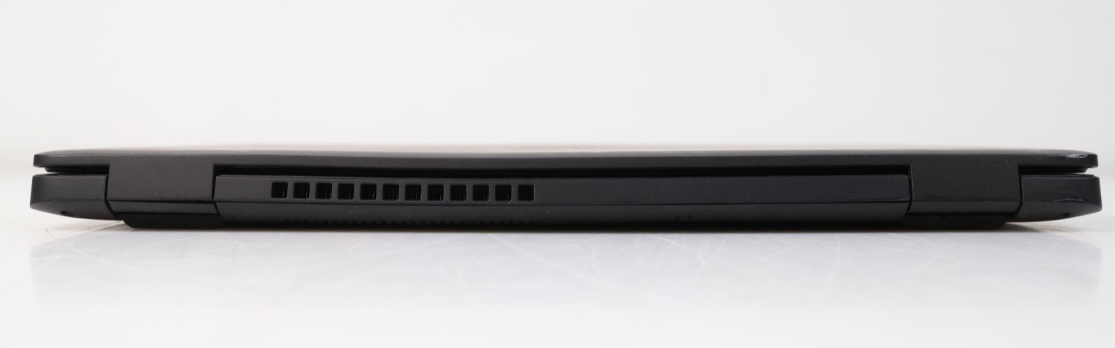 Dell Latitude 3400 14″ Intel i3-8145U 8GB DDR4 No HDD COA OS