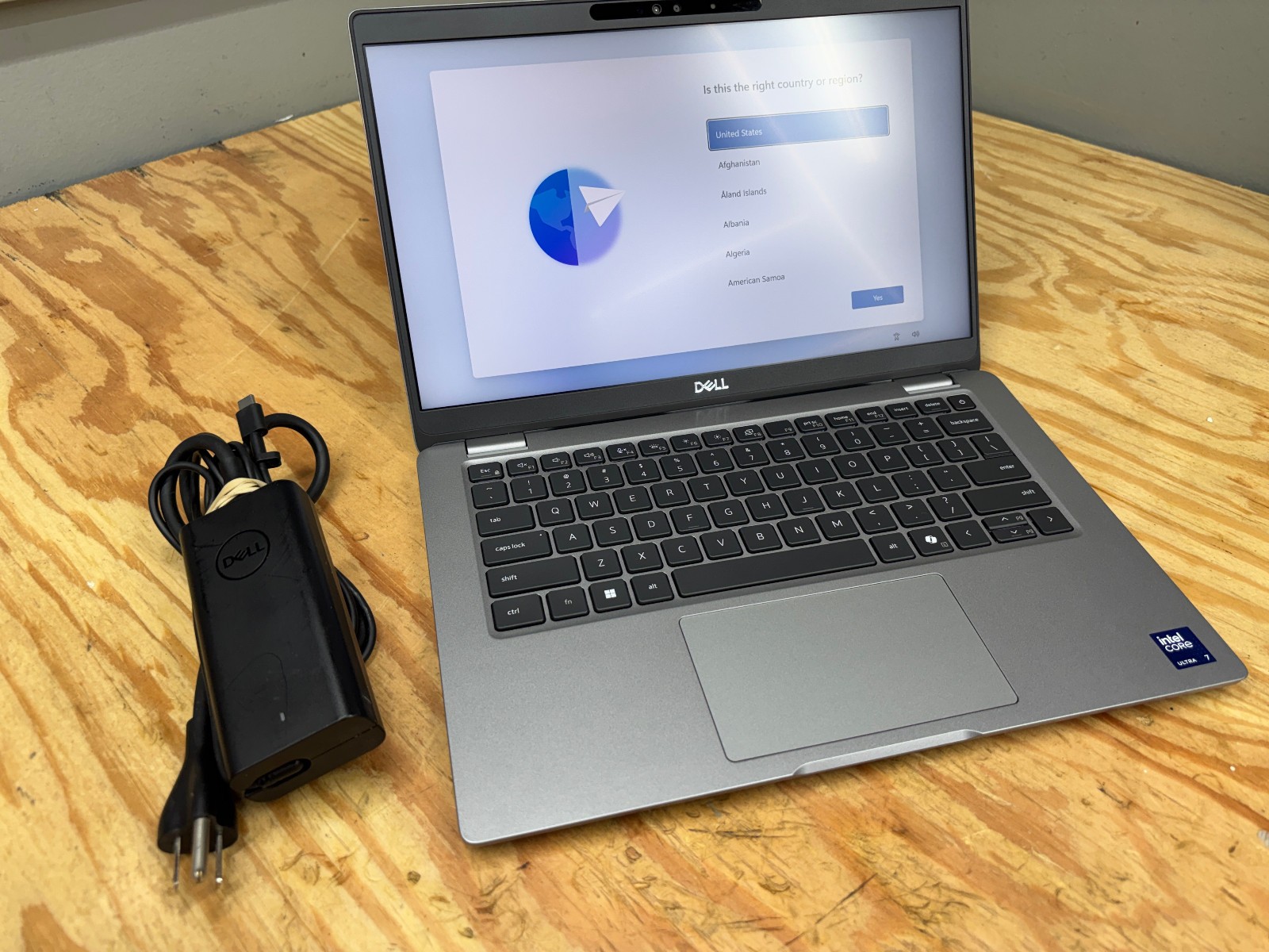 Dell Latitude 5350 Core Ultra 7 165U 16GB 512GB SSD 13.3″ FHD Win11 Pro Warranty