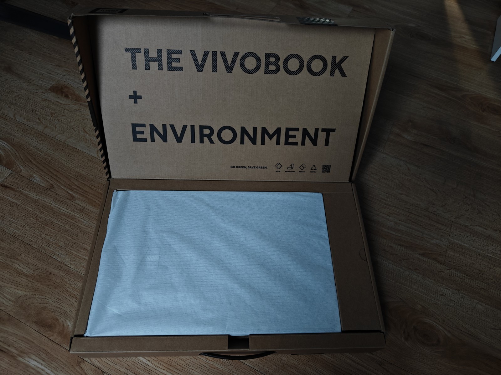 ASUS Vivobook Pro 15 OLED FHD 8/512Gb Nvidia GTX 1650 4GB