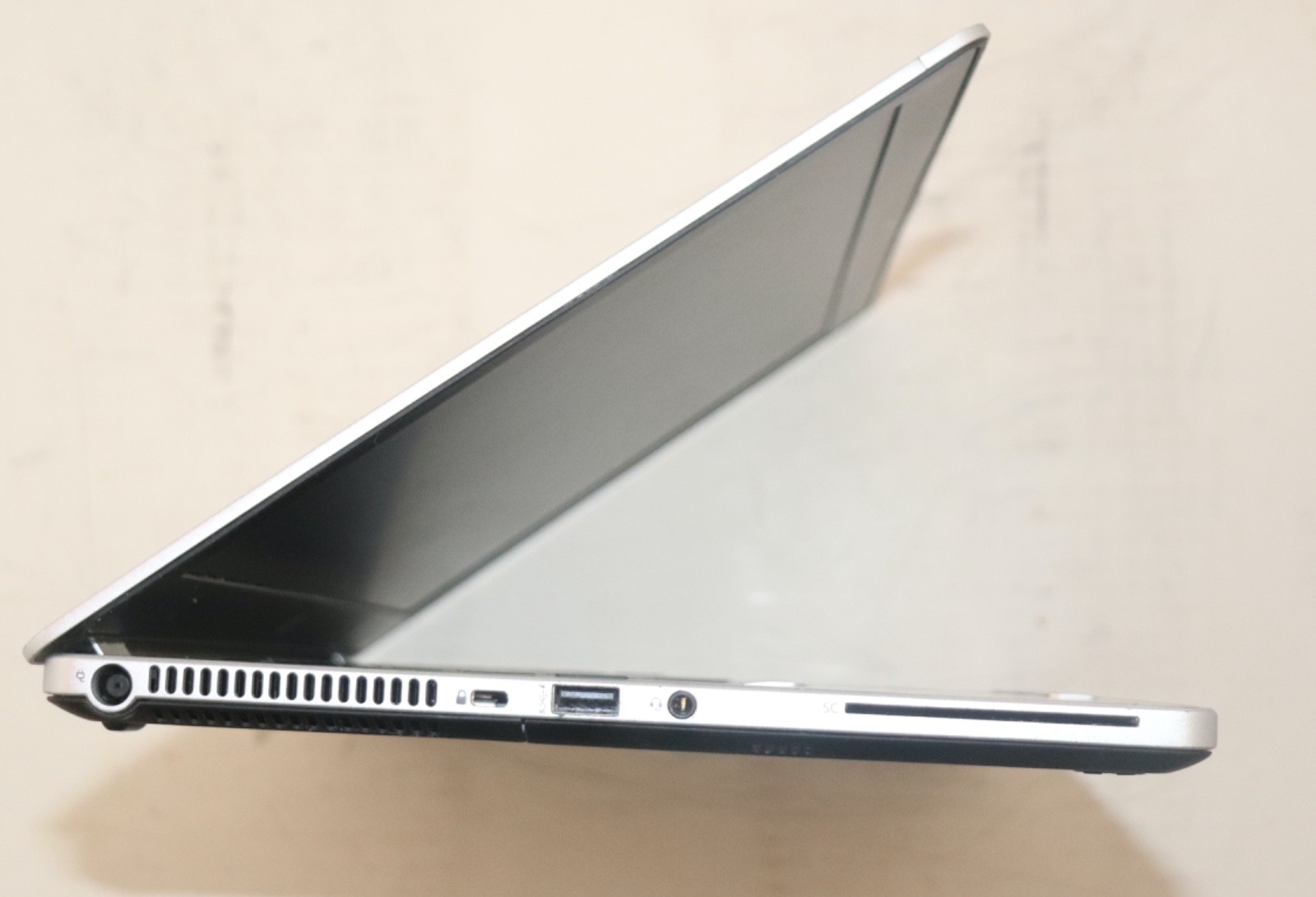 HP EliteBook Folio 9470M |Intel core i7@2.00GHz|8GB RAM|256SSD|Webcam