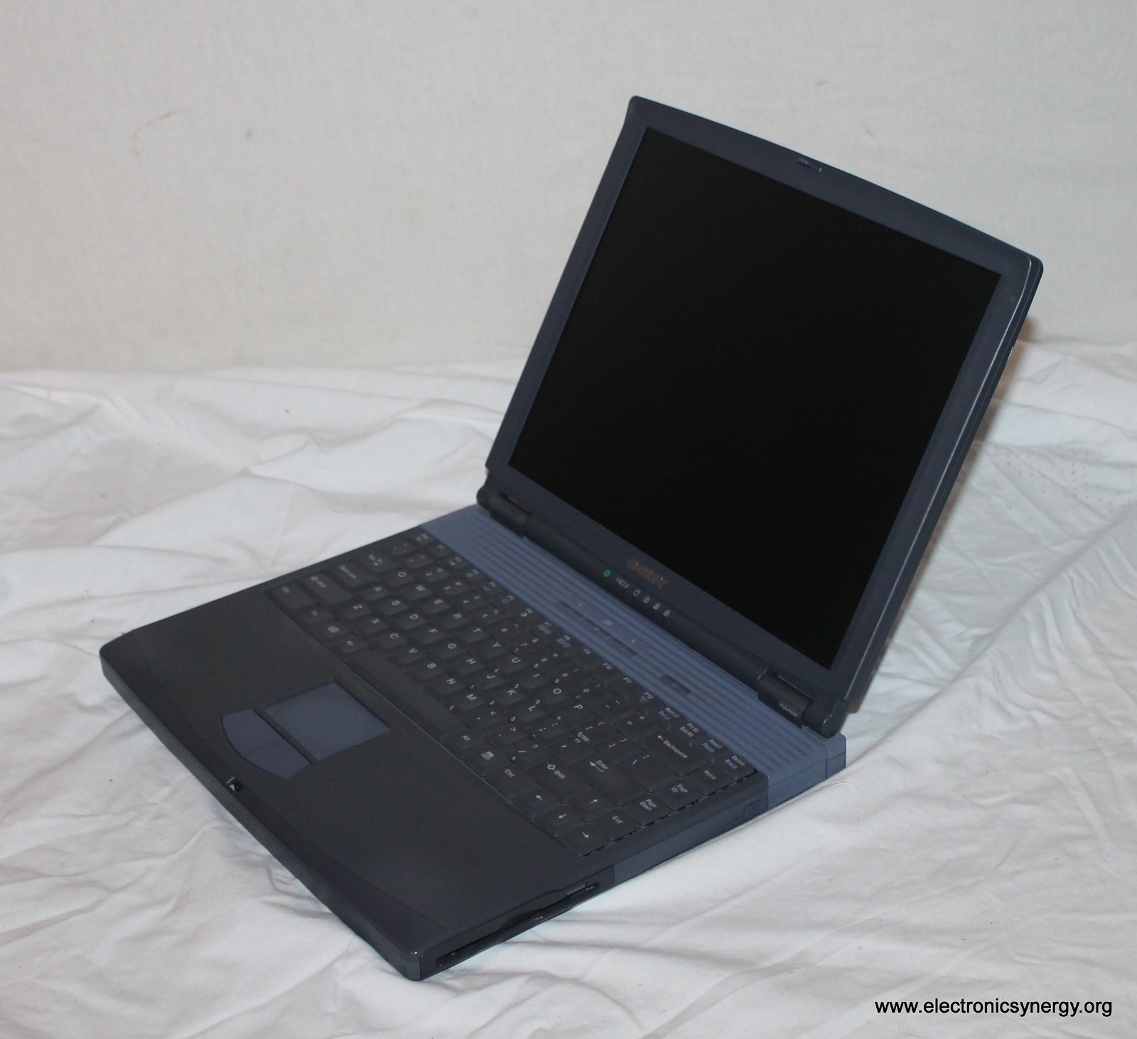 Sony VAIO PCG-F650K Laptop Pentium III 600MHz 256MB RAM 80GB HDD Windows 2000