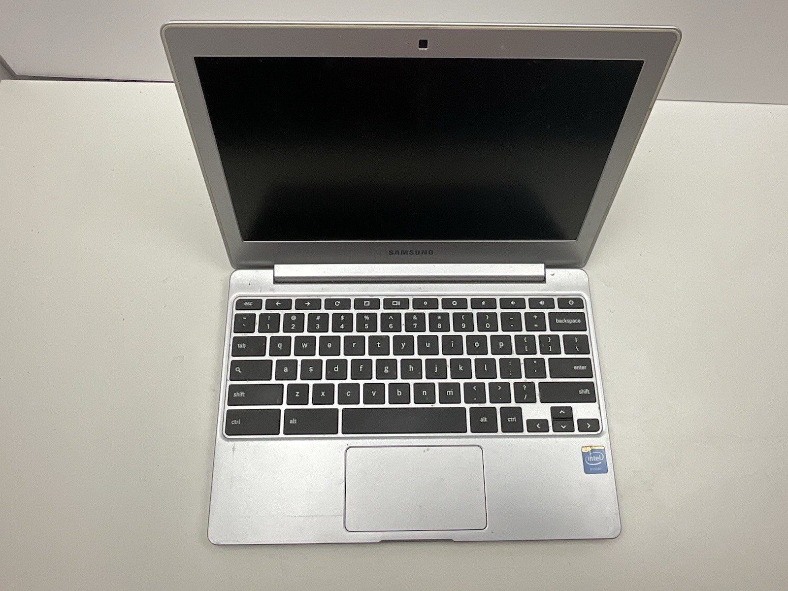 Samsung XE500C12 Dual-Core 2.16GHz 2GB 16GB SSD 11.6″ LED Chromebook FOR PARTS