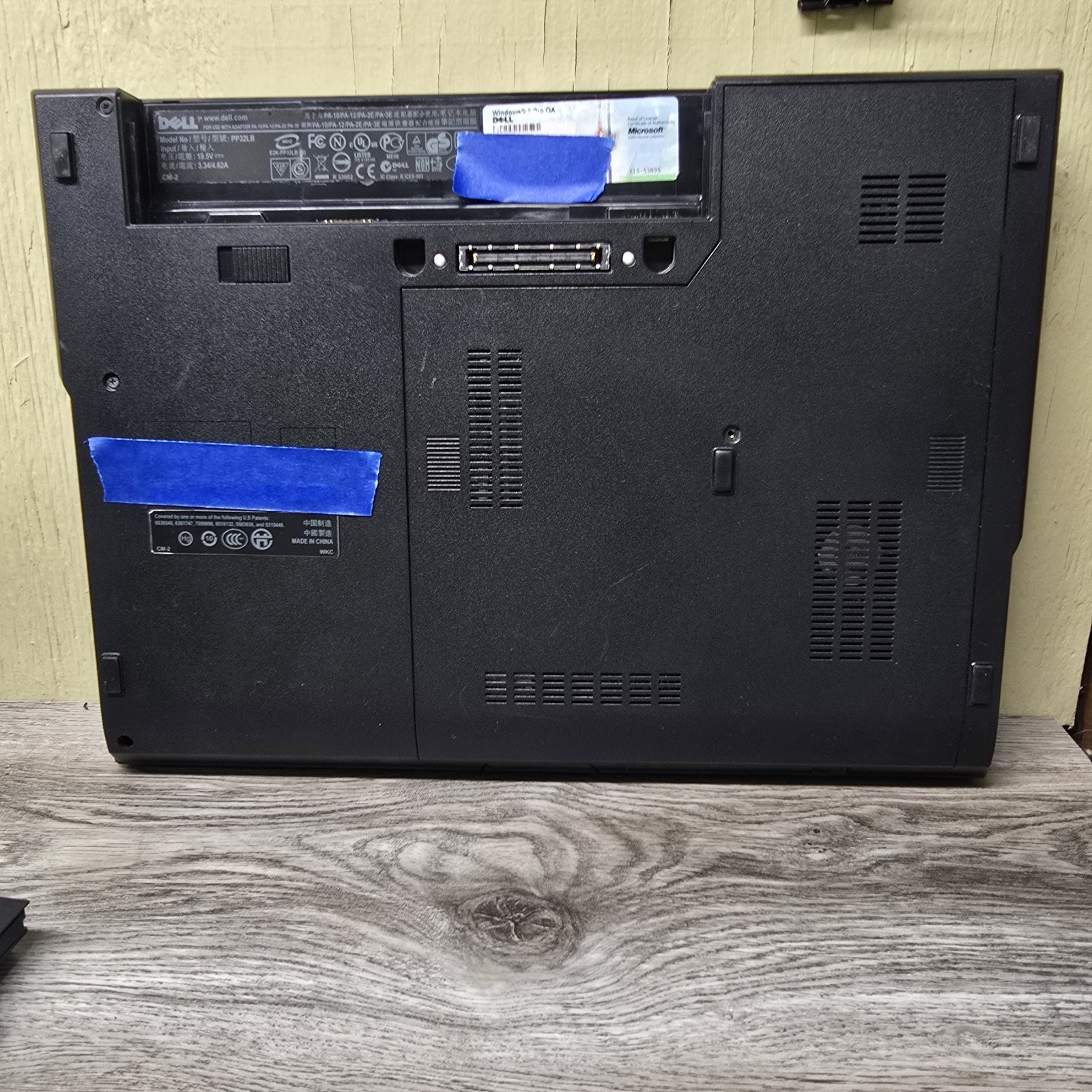 Dell Latitude E5500 Laptop Core 2 Duo P8400 2.26GHz 2GB Boots Win7 Pro