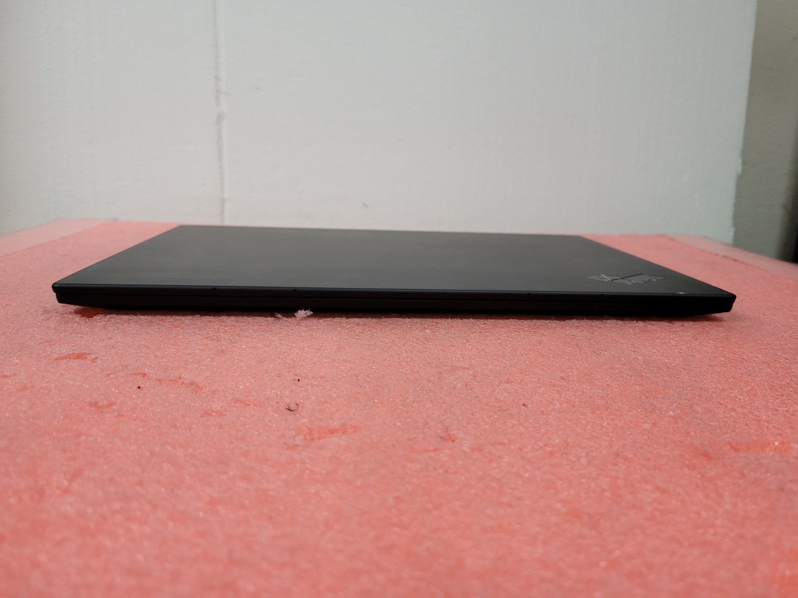 Lenovo ThinkPad X1 Carbon Gen 8 14″ i7-10510U 16GB RAM 512GB SSD | C1076