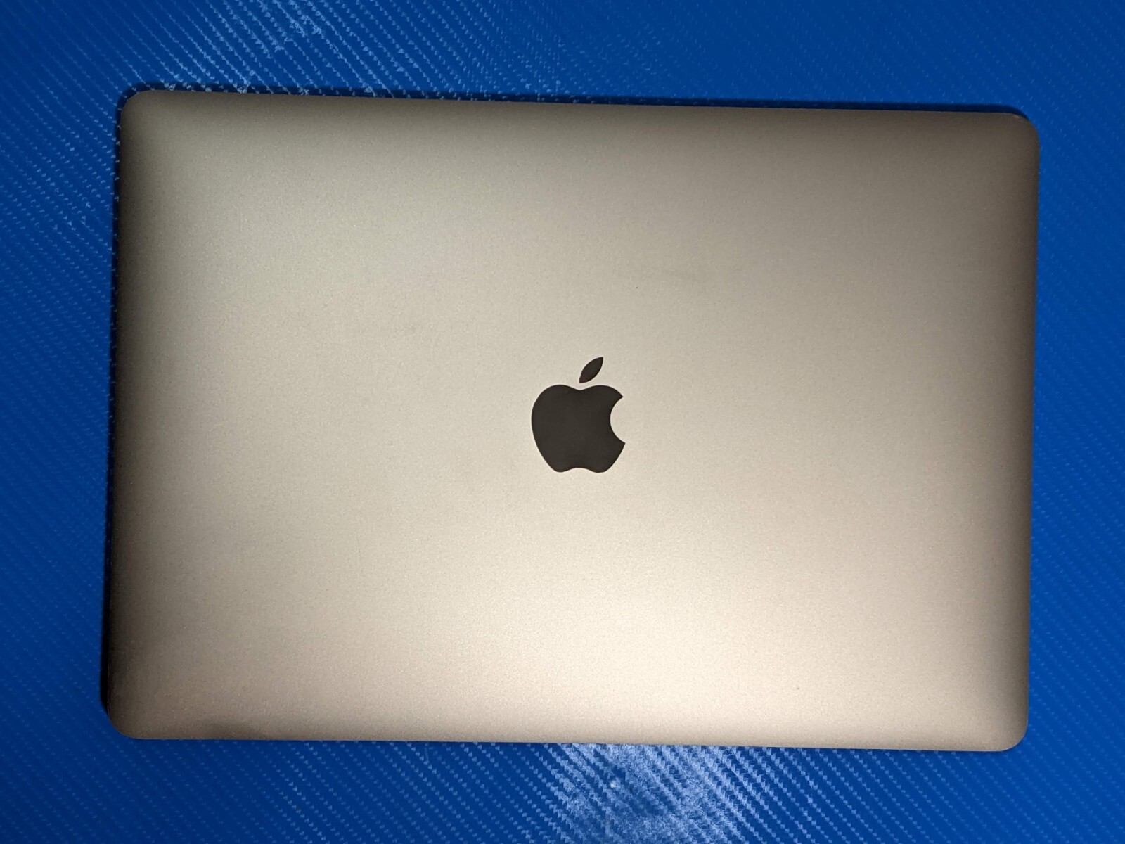 Apple MacBook Air A2337 (2020) 13.3″ M1 8CPU/7GPU 8GB 256GB OS Big Sur MGN63LL/A
