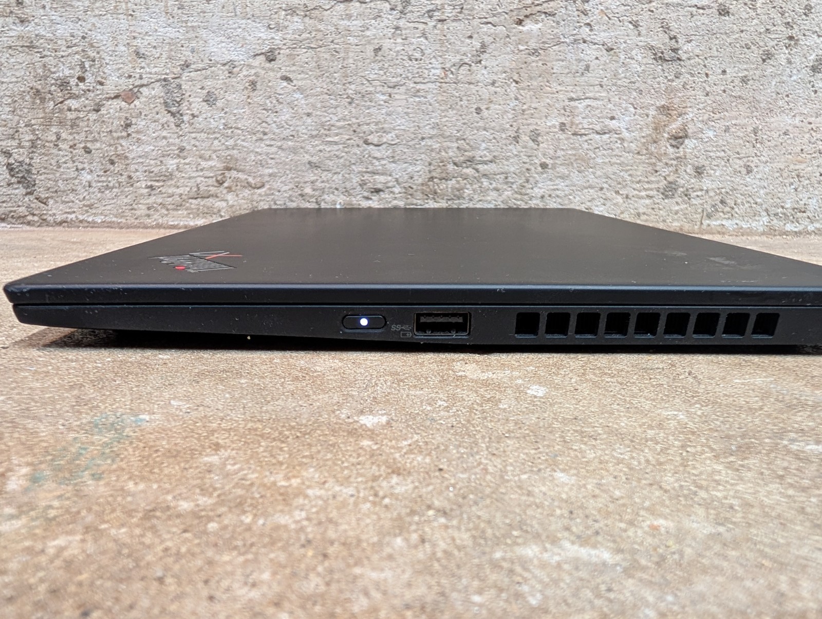 Lenovo ThinkPad X1 Carbon Gen 8 i7-10510U@1.80GHz 16GB RAM 1TB SSD Win 11 Pro