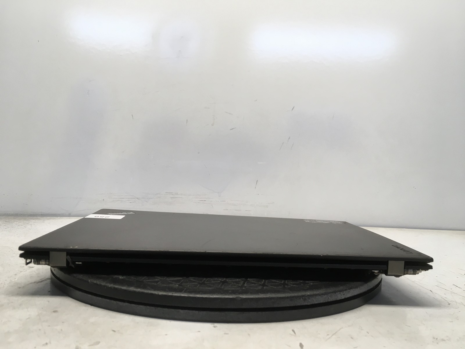 Lenovo ThinkPad X260 Intel i5-6300U 2.4GHz 8 GB NO HDD No Batt