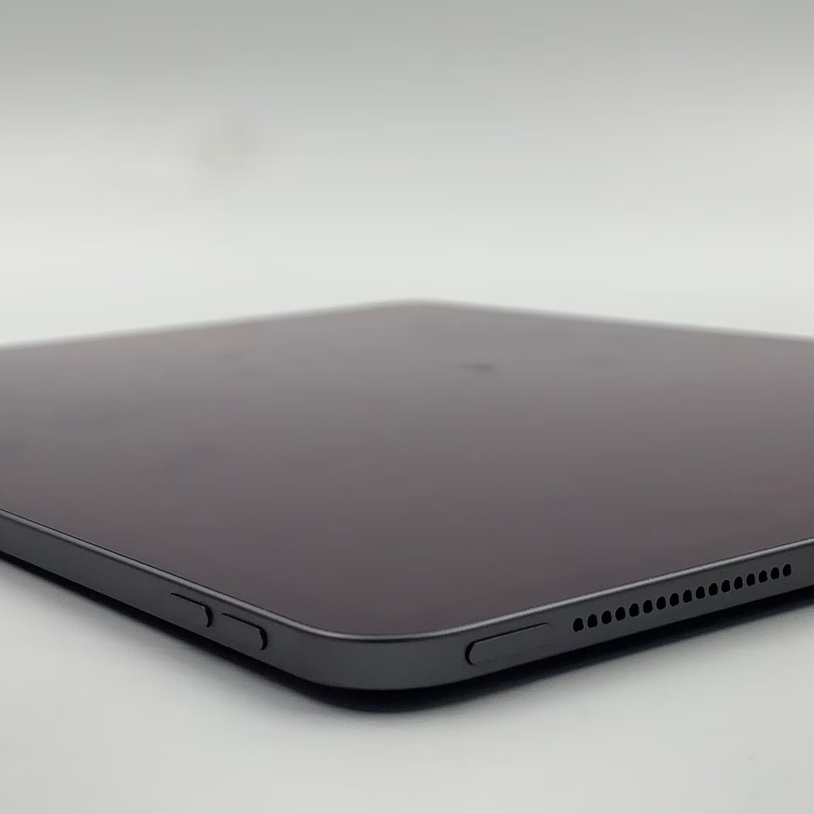 Apple iPad Pro 12.9 (2020) 12.9″ WI-FI 128GB 256GB 512GB 1T iPadOS 13.4 9720mAh