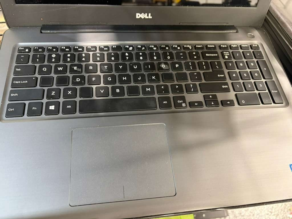 Dell Inspiron 5567 15.6″ Laptop/Intel i5-7200U, 8GB RAM 256GB SSD /W10 *READ*