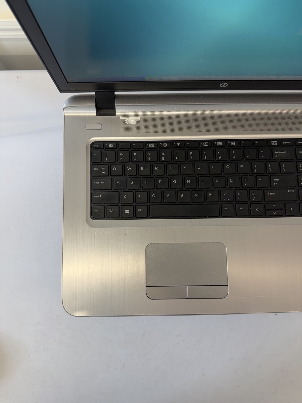 HP Probook 470 G3 Laptop – Good Screen – Intel i5-6200U – Read Des