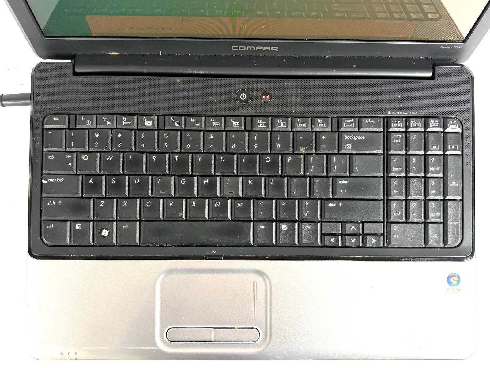 Compaq Presario CQ60 15.6″ HD 2.0GHz AMD Athlon 2GB RAM 250GB HDD Windows 7