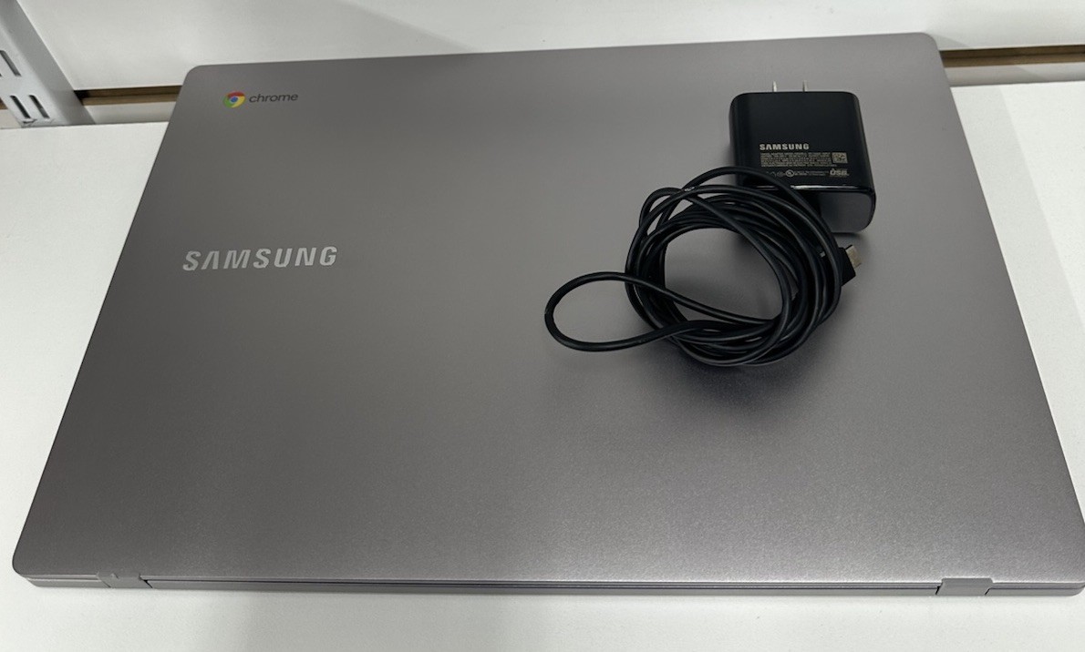 Samsung Chromebook 4 (32GB SSD, Intel Celeron N4020 4gb) Laptop/ Notebook -…