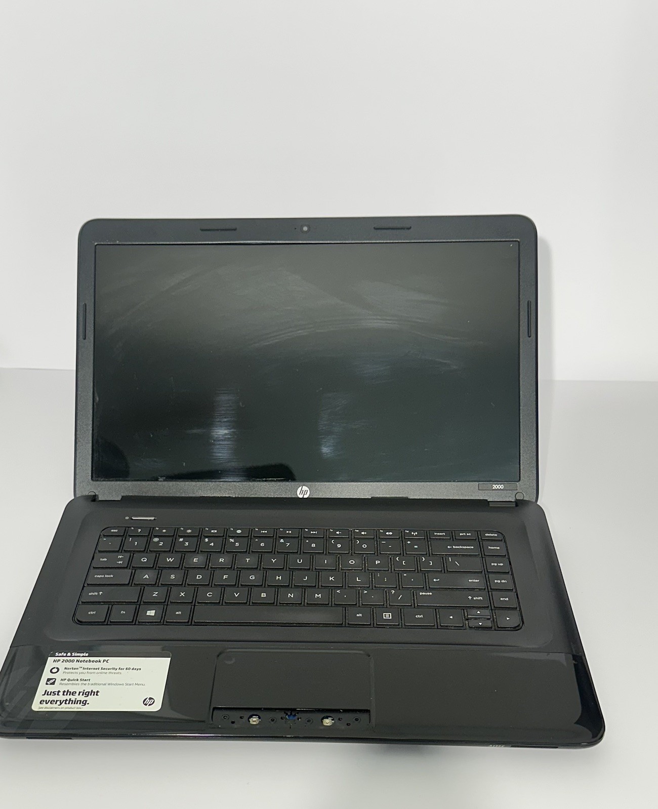 HP 2000-2D09WM With Battery /UNTESTED! UNKOWN!