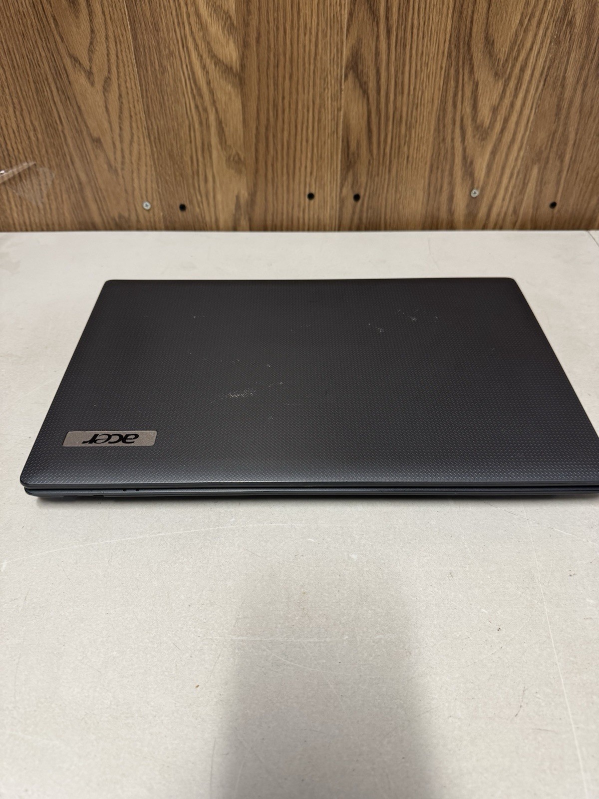 Acer Aspire 5733 i3-370M Laptop No HDD Battery Dead No Charger AS IS