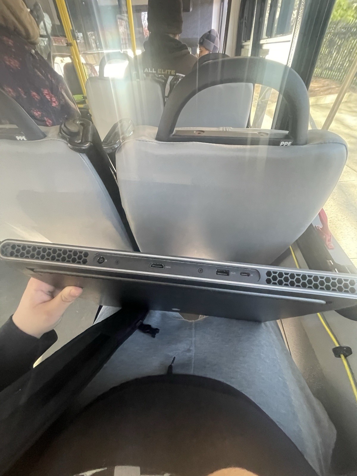 Alienware Gaming Laptop Black USB-C HDMI Backlit Keyboard