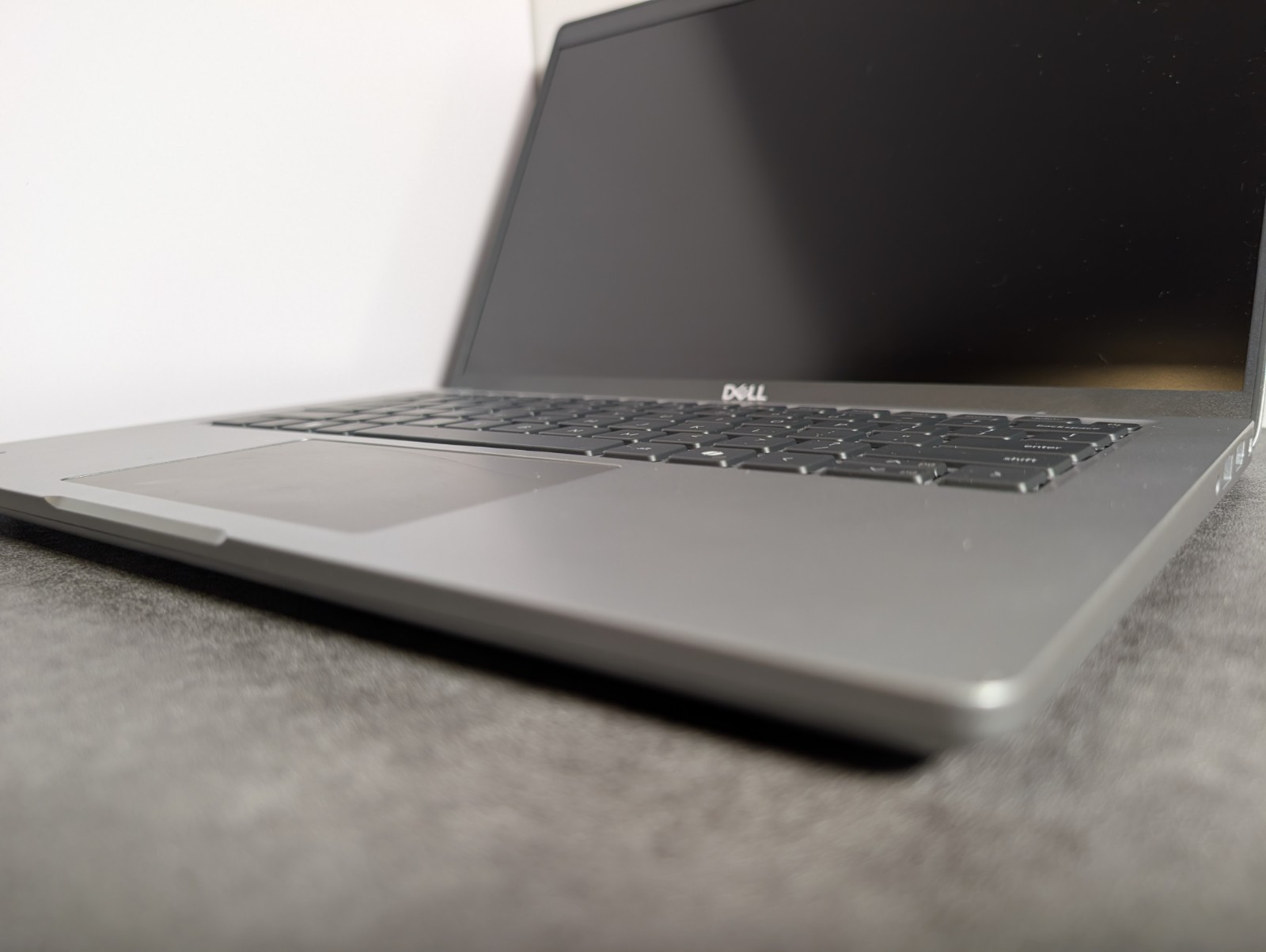 Dell Latitude 5450 14in Silver Core Ultra 7 32GB DDR5 RAM 256GB SSD Win11