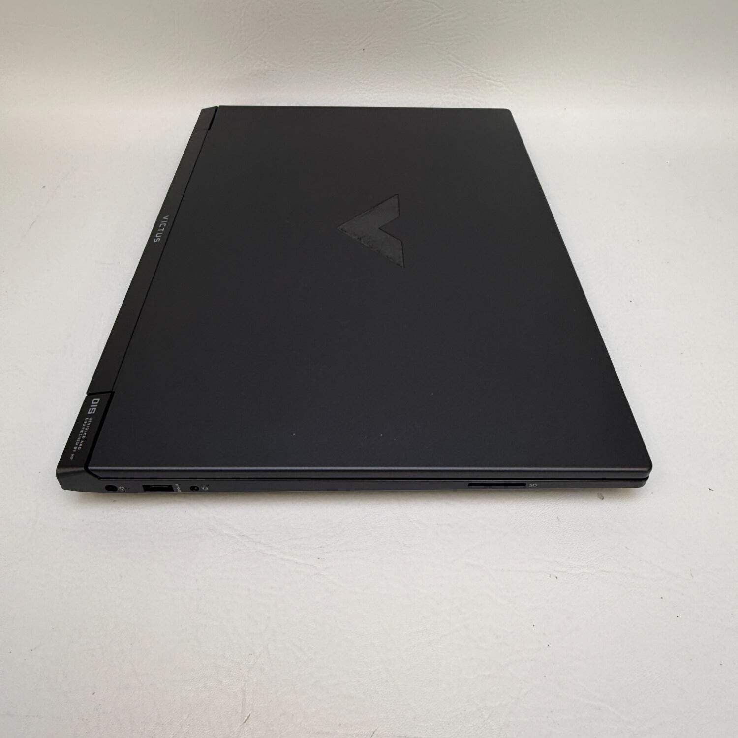HP Victus UFBVK001 15.6″ i5-12450H 2.0GHz 8GB RAM 512GB SSD GeForce GTX 1650
