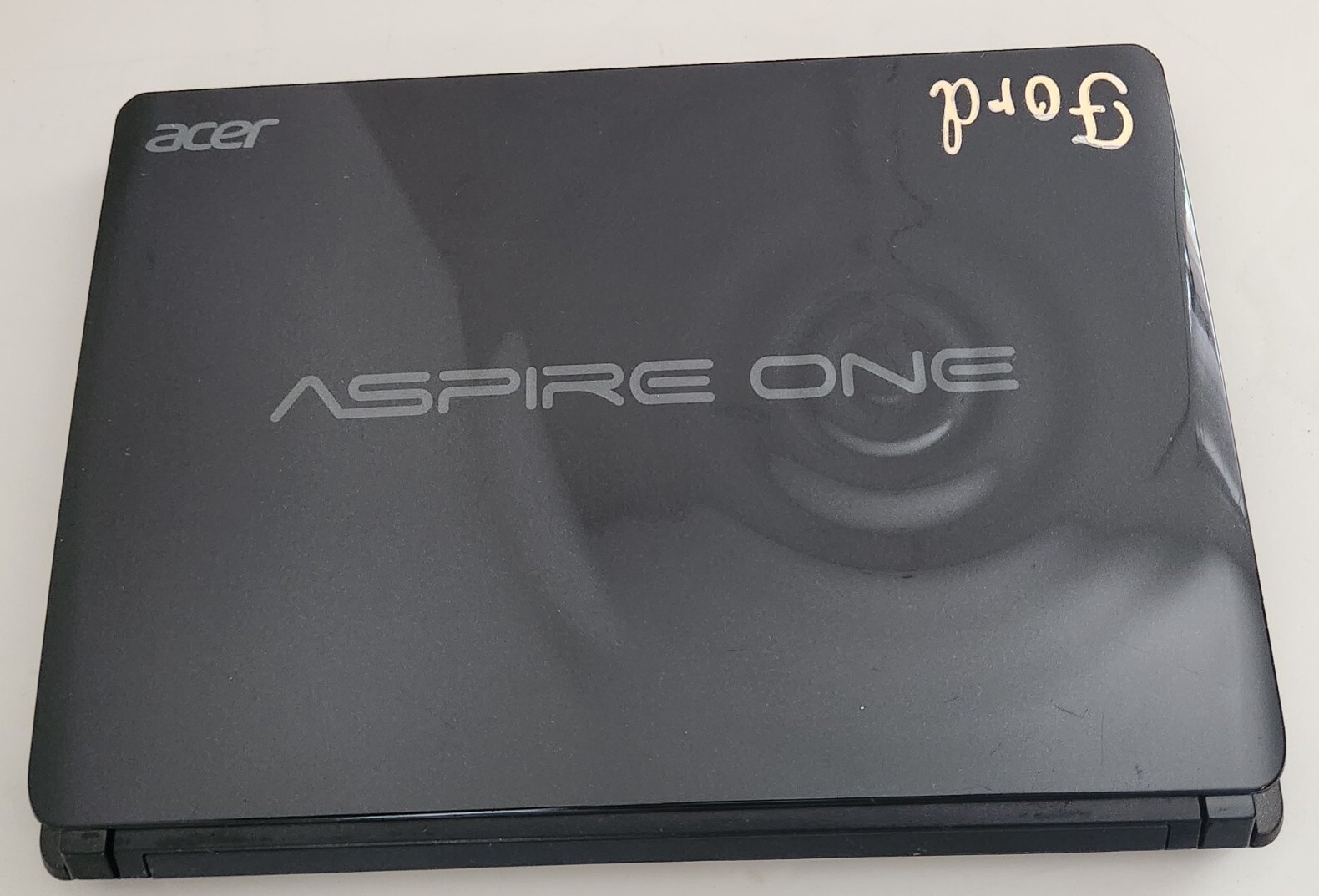 Acer Aspire One Series ZG5 Laptop Only Untested For Parts Or Repair!