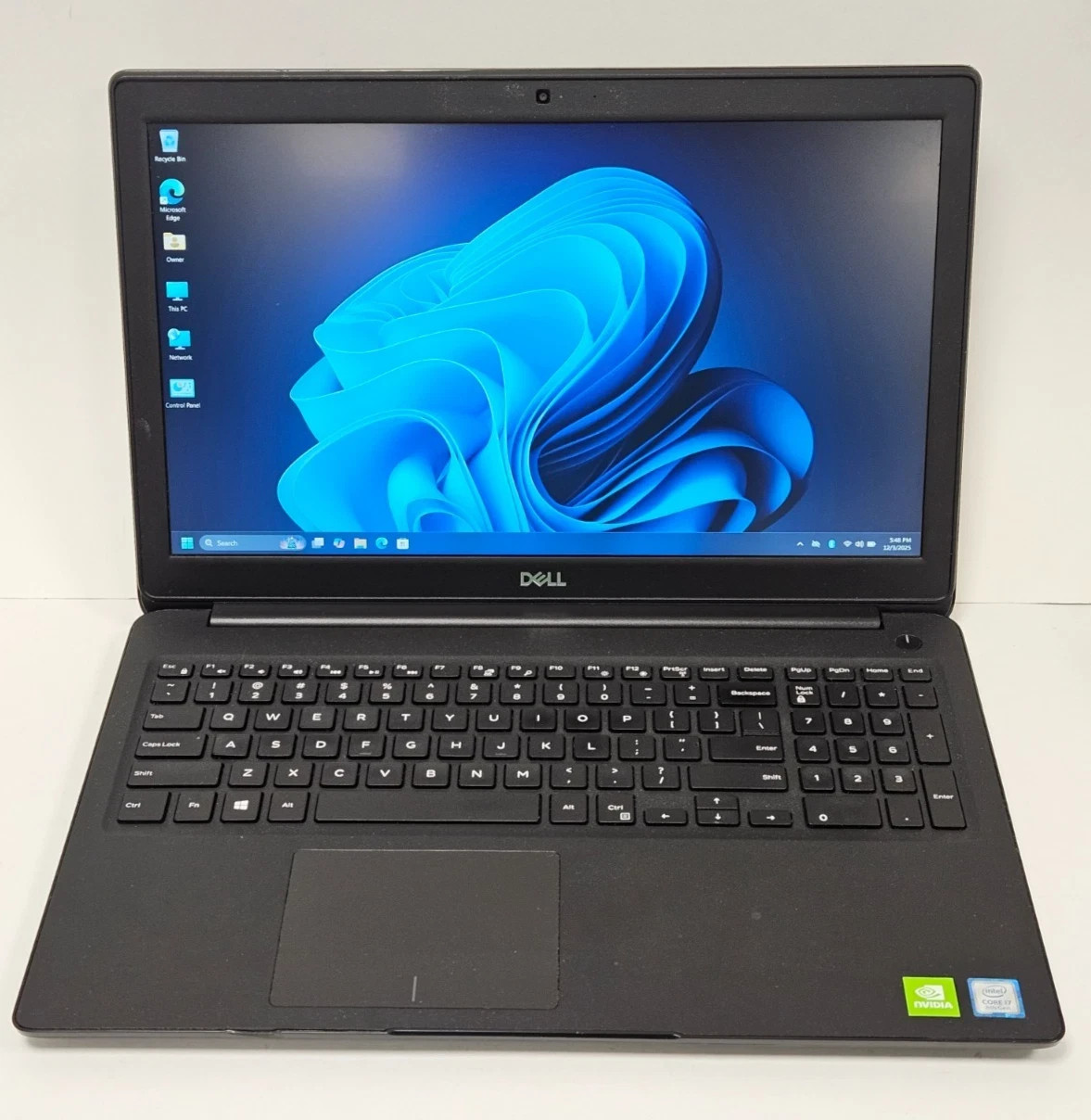 Dell Latitude 3500 i7-8565U 8GB RAM 256GB SSD NVIDIA M130 Win 11 Office 2021