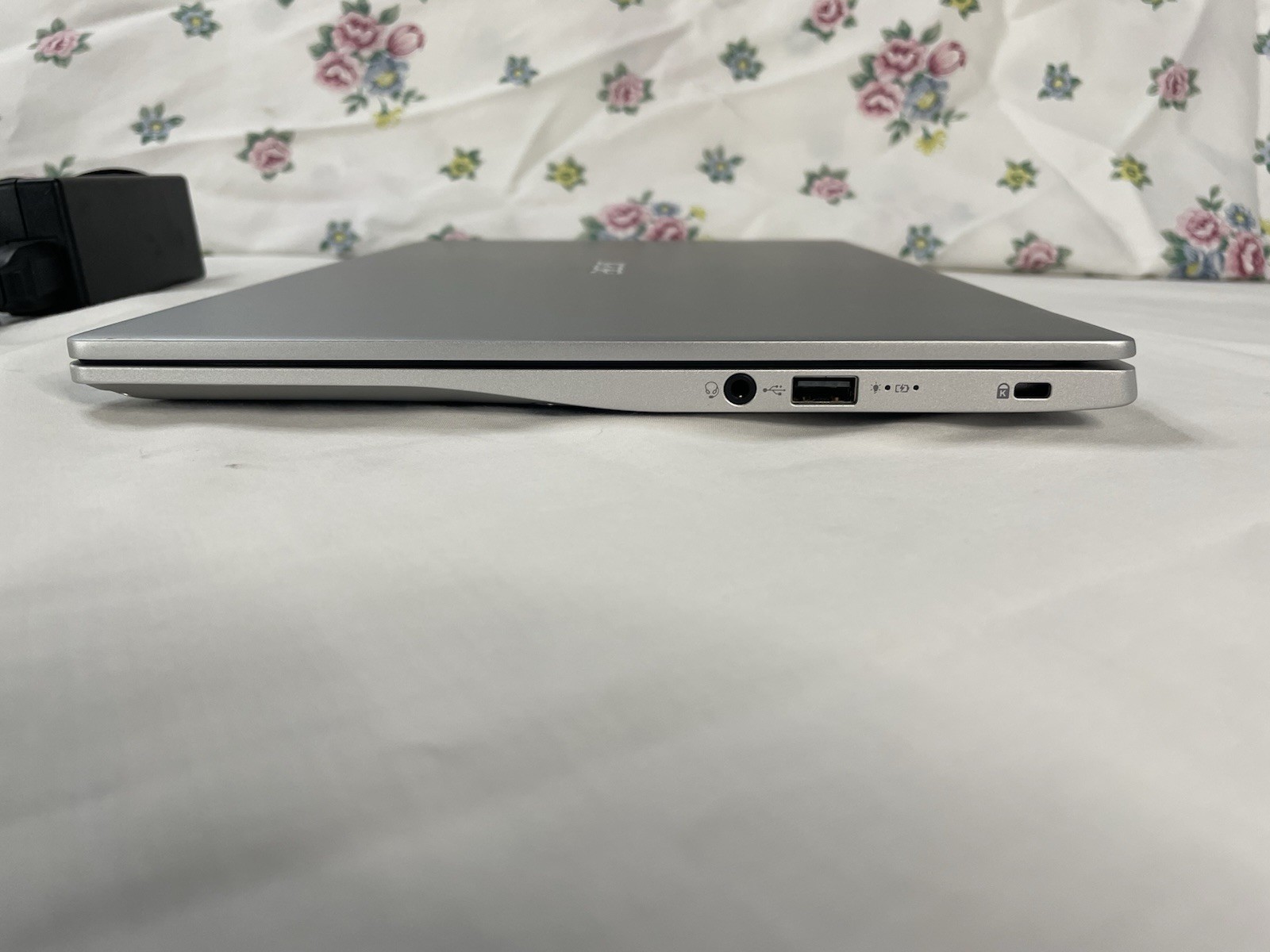 Acer Swift 3 SF314-42 8gb- 512gb SSD Ryzen 7 4700u 14″ Great Battery