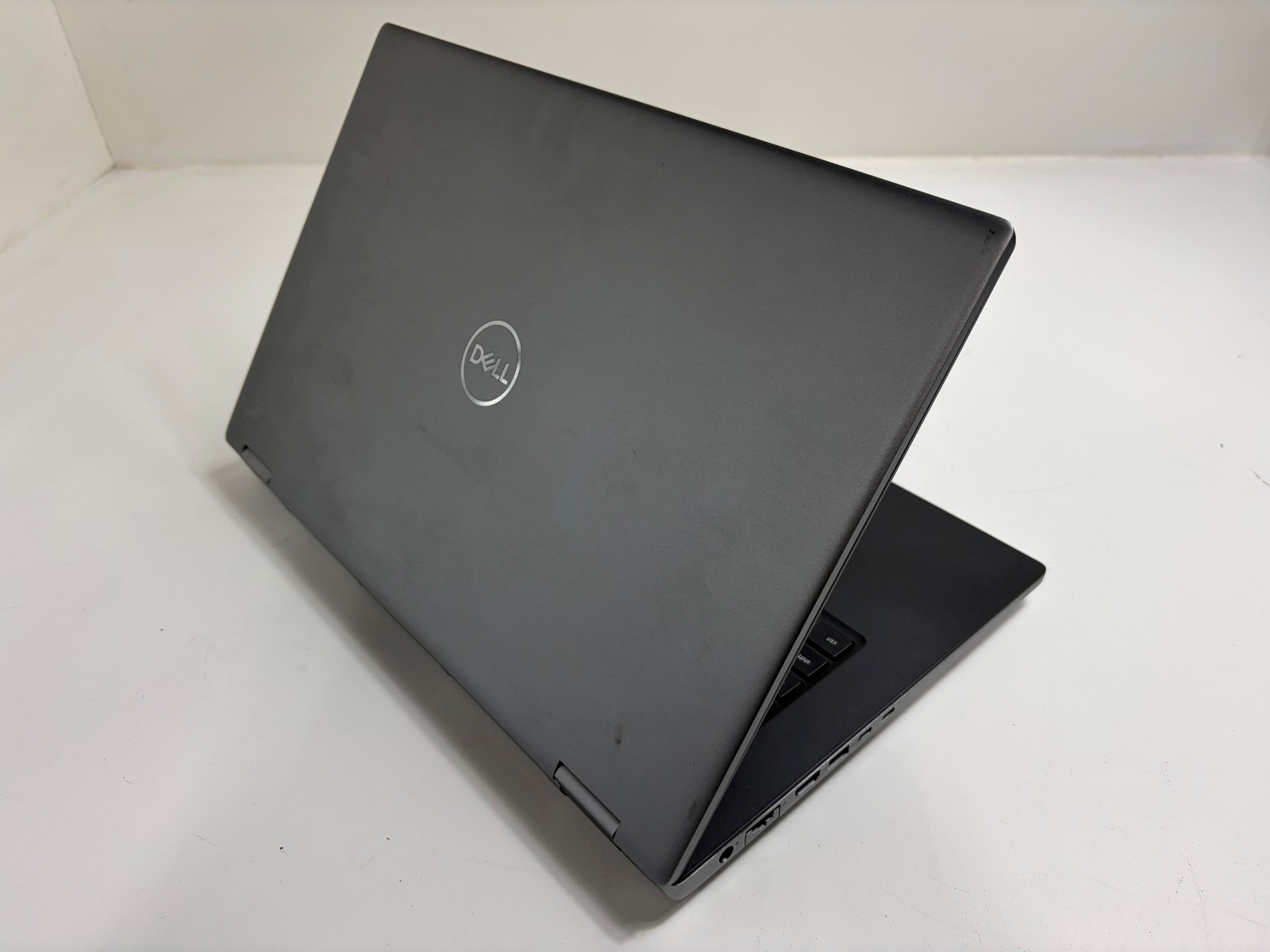 Dell Precision 7770 Core i7-12850HX 4.8GHz 32GB 512GB NVMe 17.3″ RTX A3000 W11P