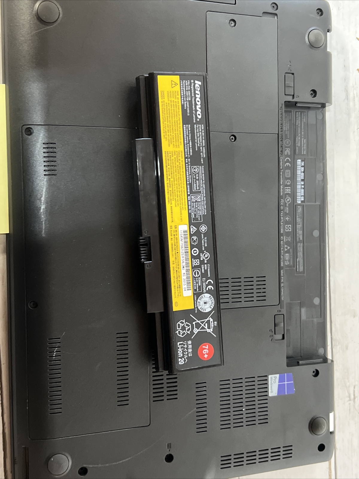 Lenovo ThinkPad 20DH002QUS- FOR PARTS- Powers On But Screen Is Not Working