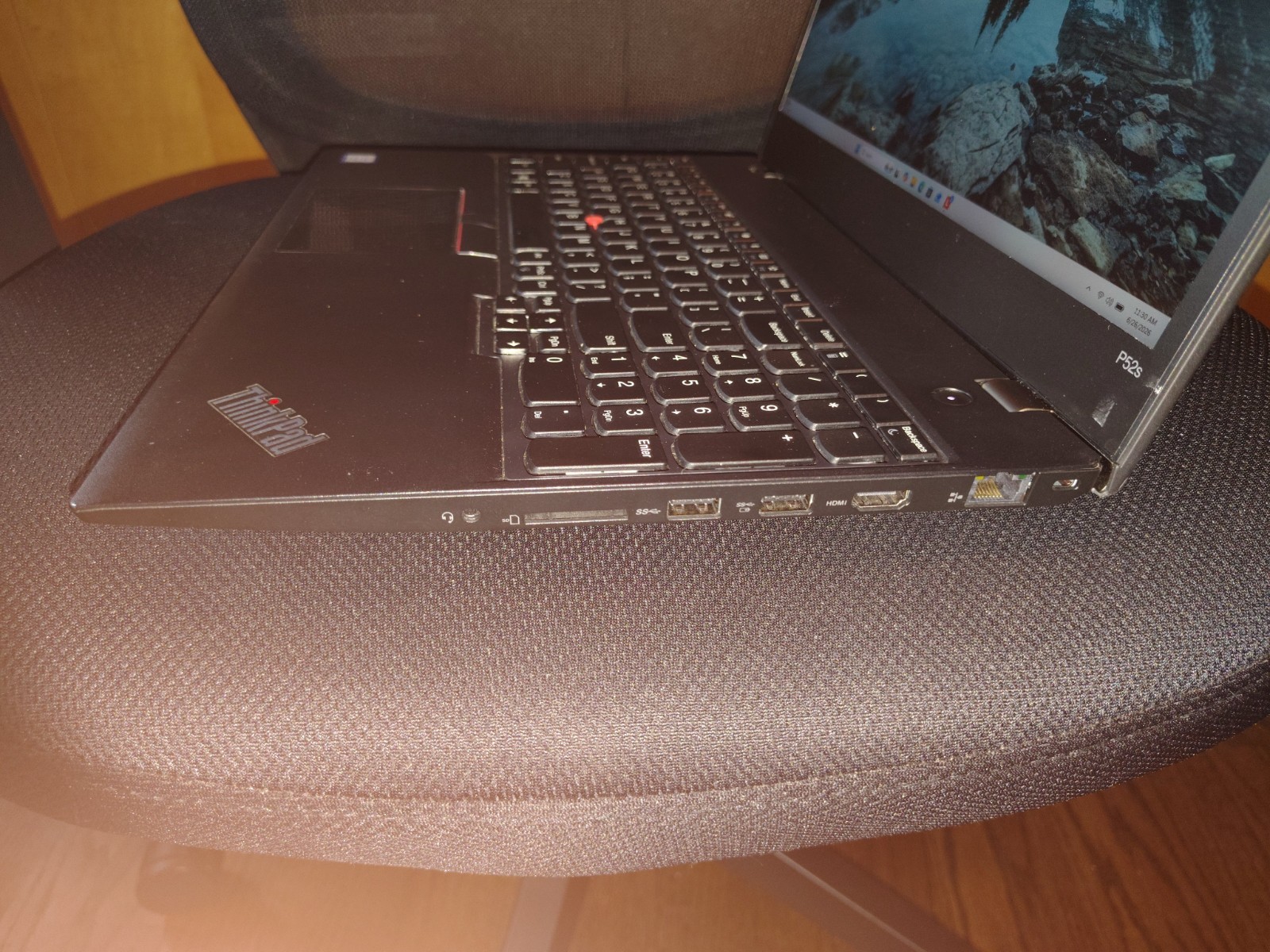 Lenovo ThinkPad P52s 15.6″ i7-8650u 256GB SSD 8GB RAM Win11 NVIDIA OFFICE 2024