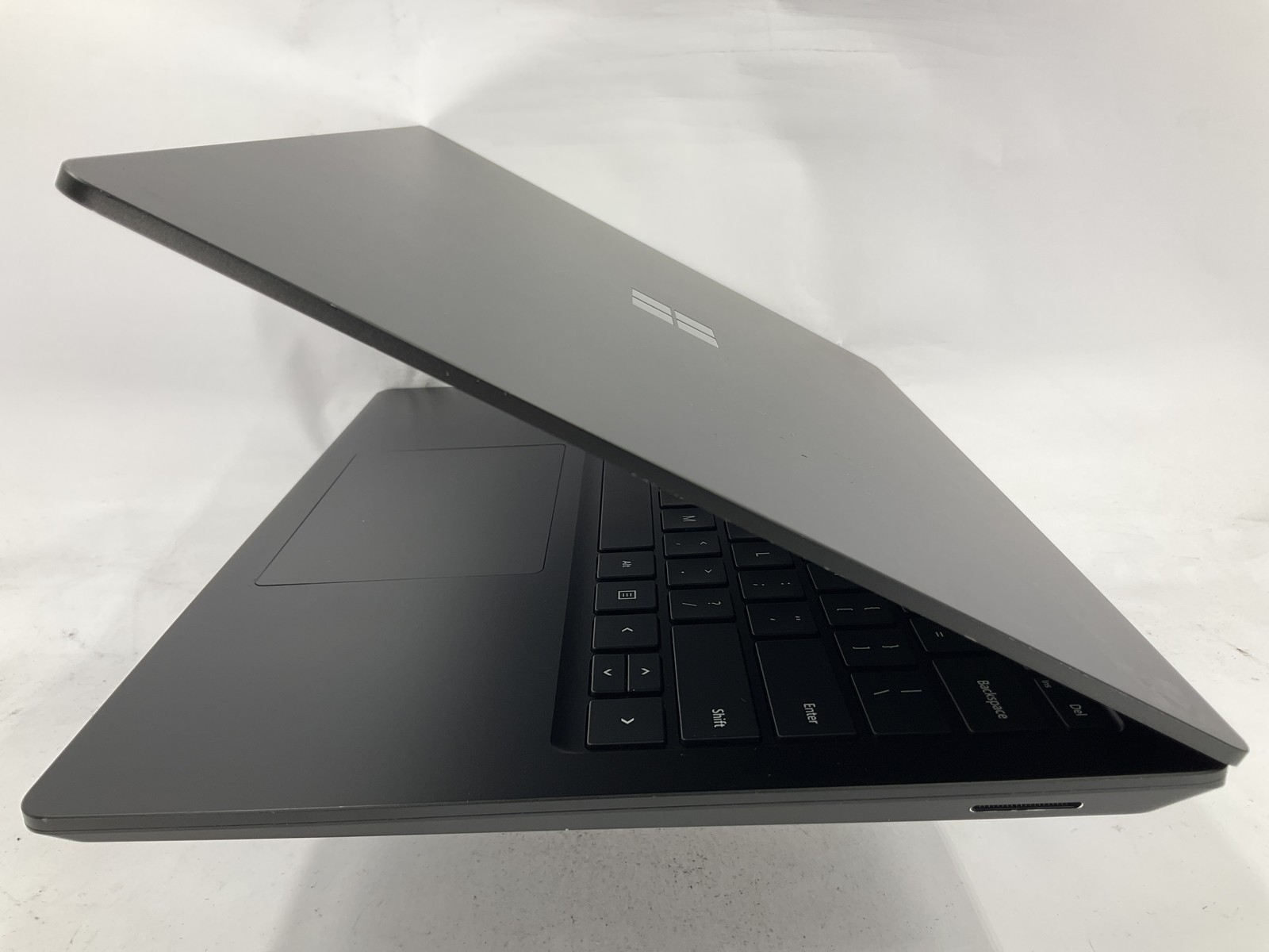 Microsoft Surface Laptop 3 13.5″ Touch Core i7-1065G7 512GB 16GB B Win 11 Pro