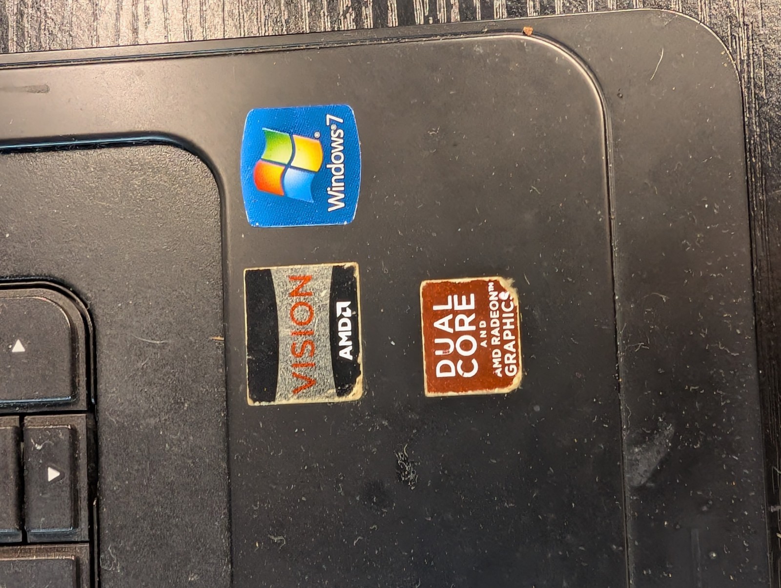 HP 2000 Laptop Windows 7 Vision AMD Dual Core And AMD Radeon Graphics For Parts