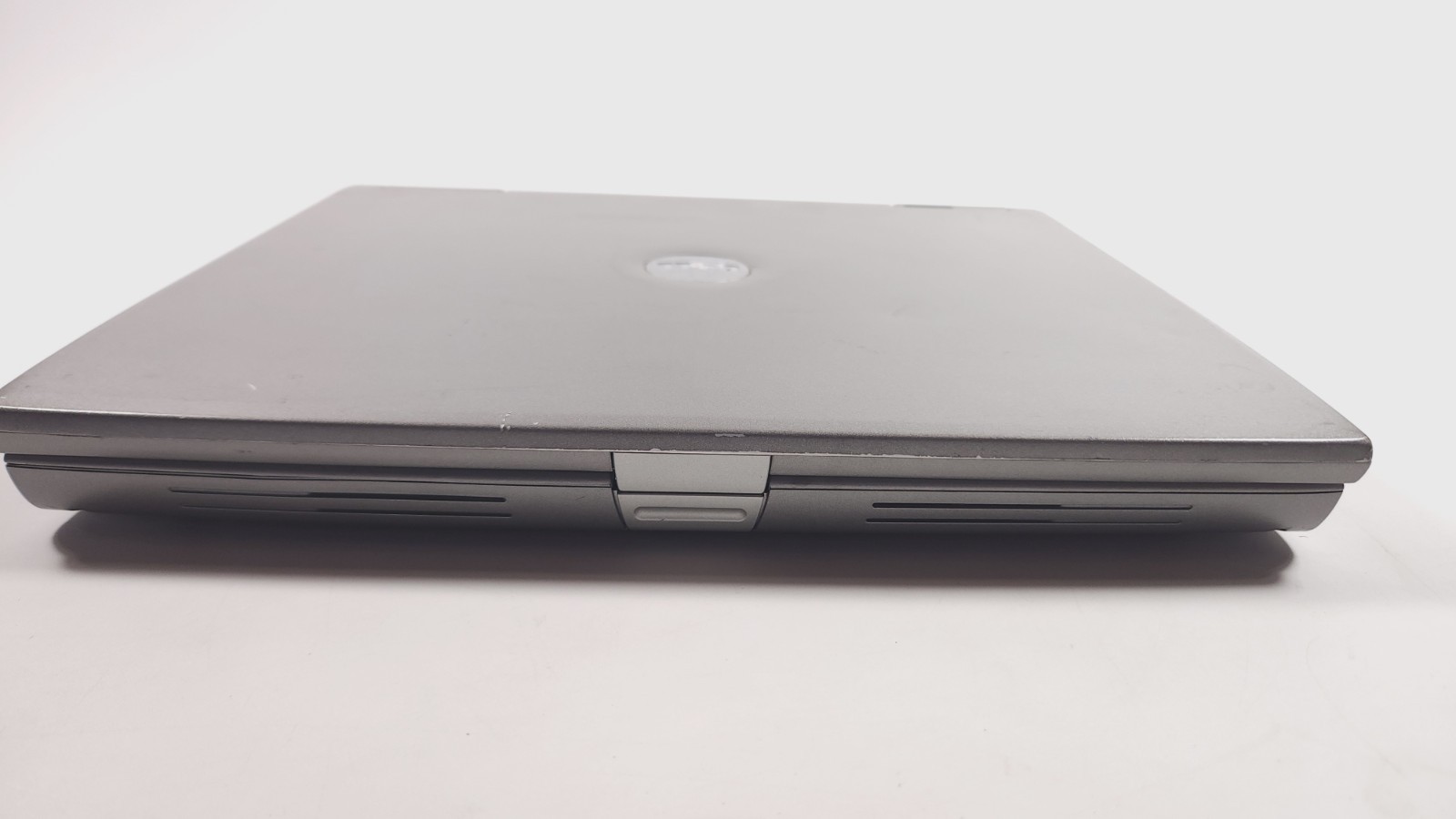 Retro Gaming Laptop Dell D600 Pentium 512mb RAM 20GB HD Windows XP Parallel Port