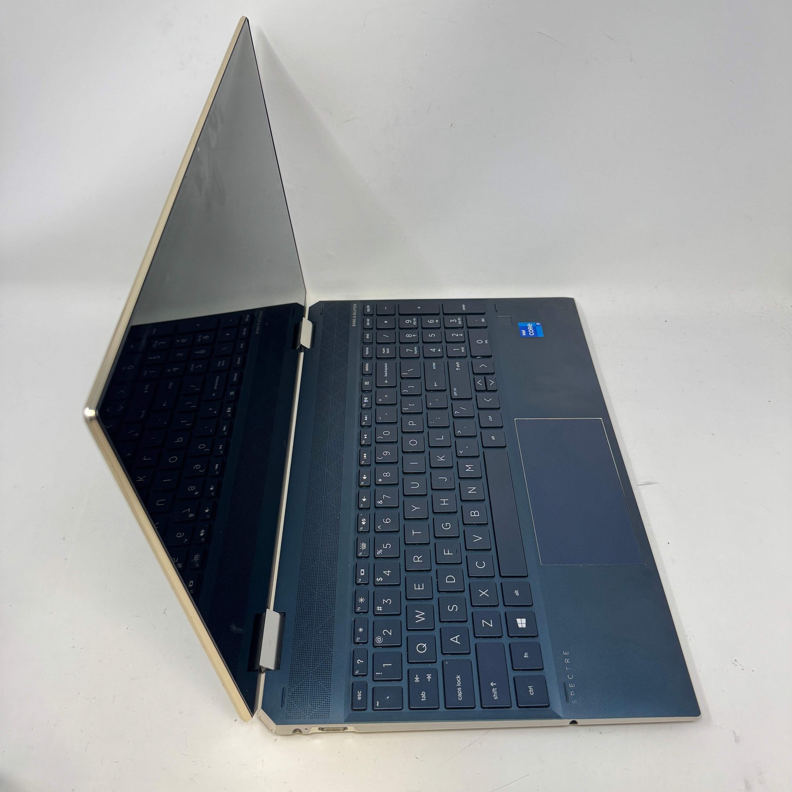 HP Spectre 15T-EB100 15.6″ i7-1165G7 2.8GHz 16GB RAM 256GB SSD