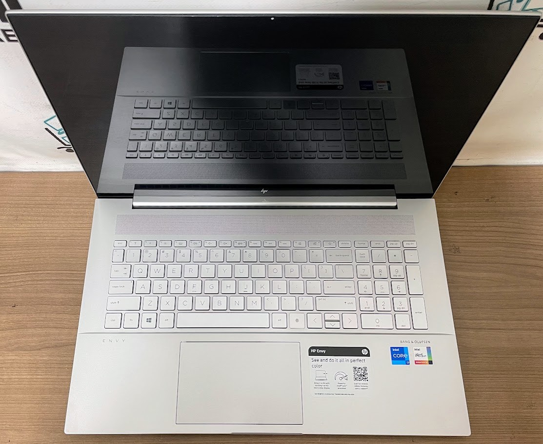 HP Envy Laptop 17.3 Iris Xe Graphics i7-1195G7 2.90GHz 16gb RAM 512gb SSD READ!!