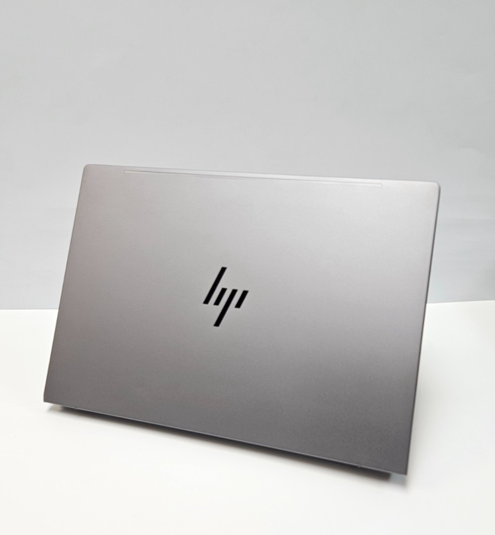 HP ZBook Power G11 16″ Mobile Workstation Ultra 7 165H 32GB – 1TB SSD Watrranty