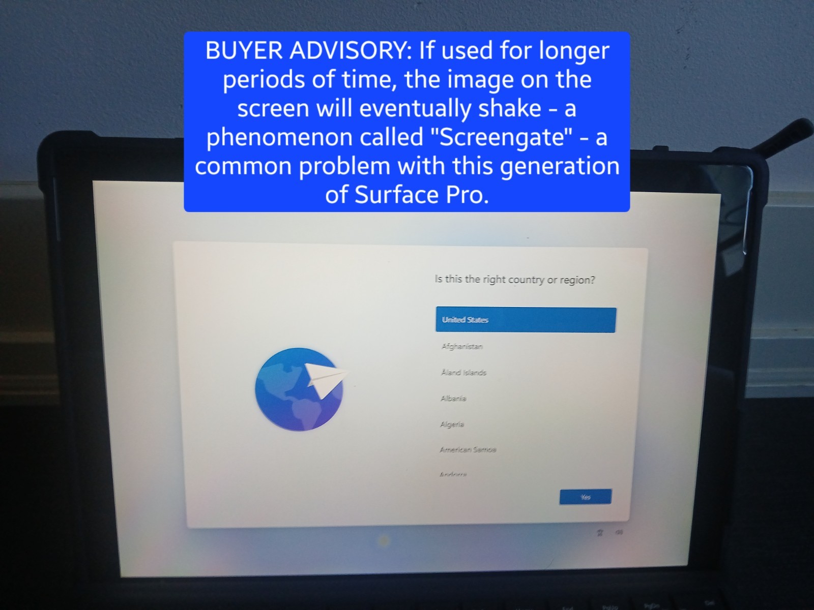 Microsoft Surface Pro 4 12.3″ i5-6300U 4GB DDR3 128GB SSD Windows 11 (working)