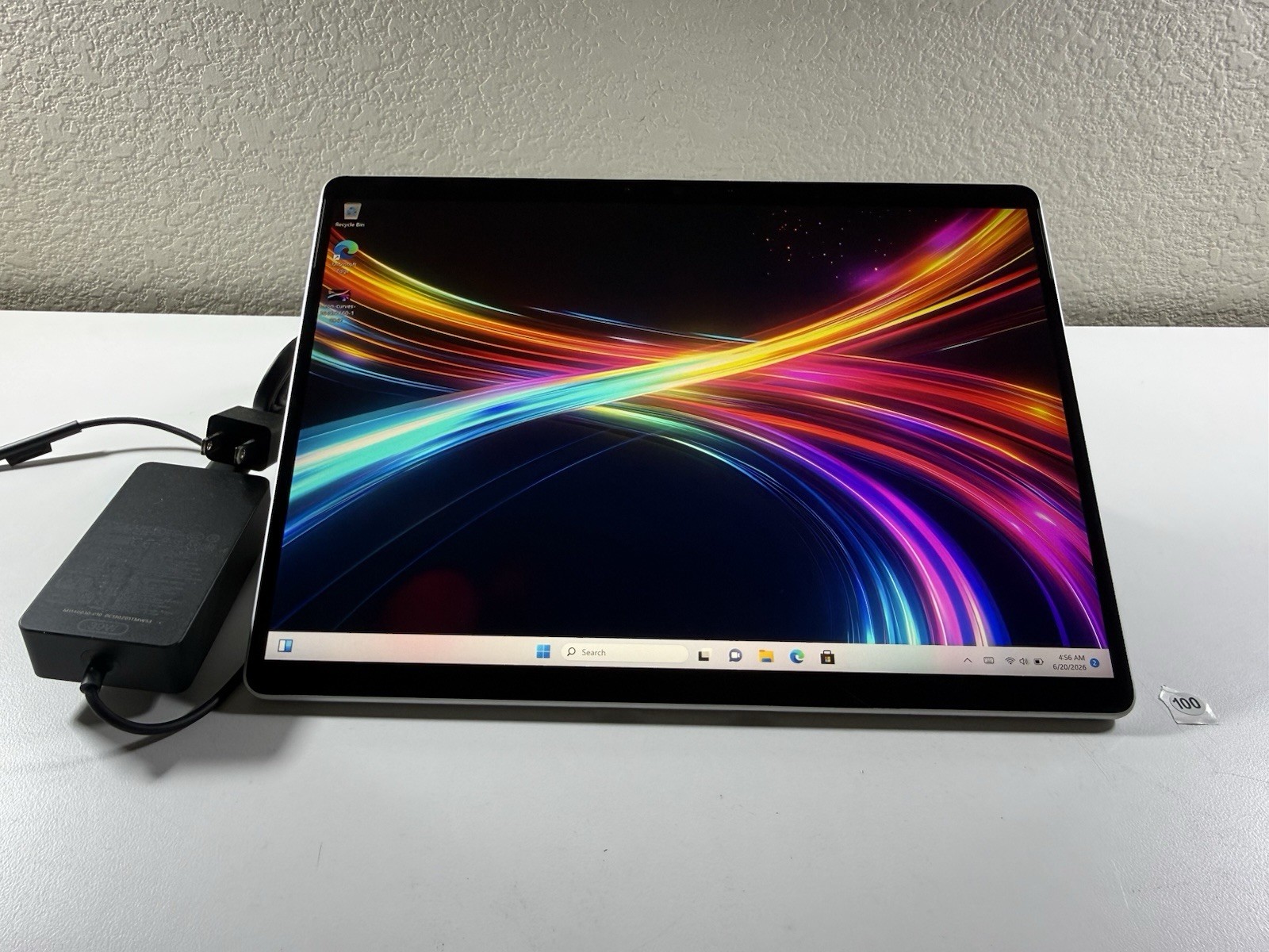 Microsoft Surface Pro 8 (1982) i5-1145G7 – 16GB RAM – 256GB 120Hz – Win 11 Pro