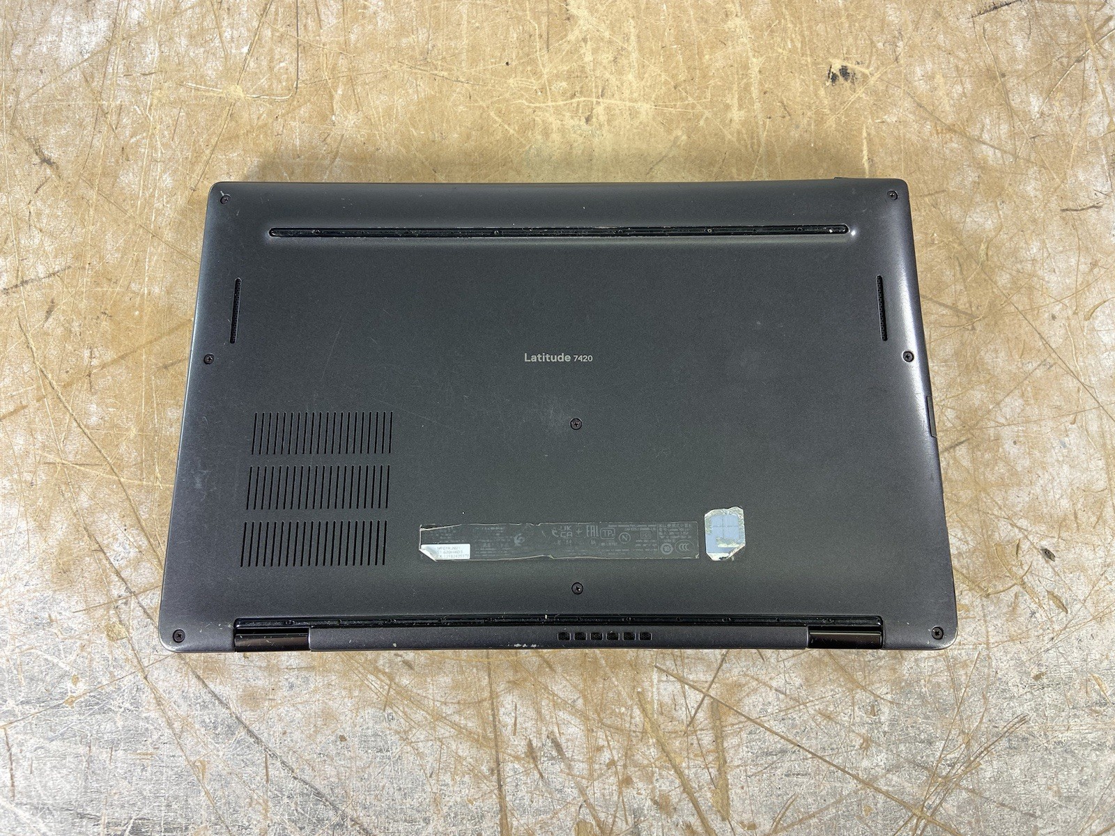 DELL LATITUDE 7420 i5-1145G7 @ 2.60GHz, 16GB RAM, NO HDD/OS – (FOR PARTS)