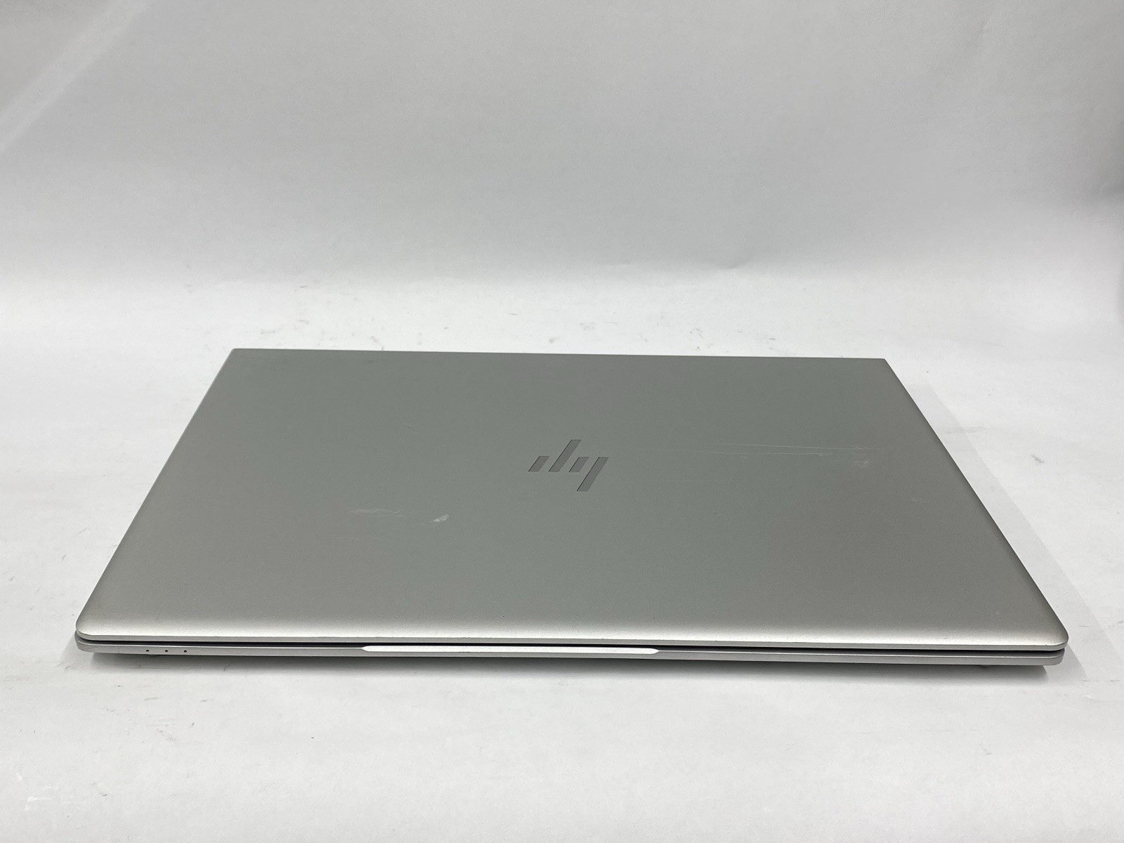 HP 840 G6 – B-Grade – 14″ FHD TOUCH – i5-8265U – 8GB – 256GB SSD – Win 11 Pro