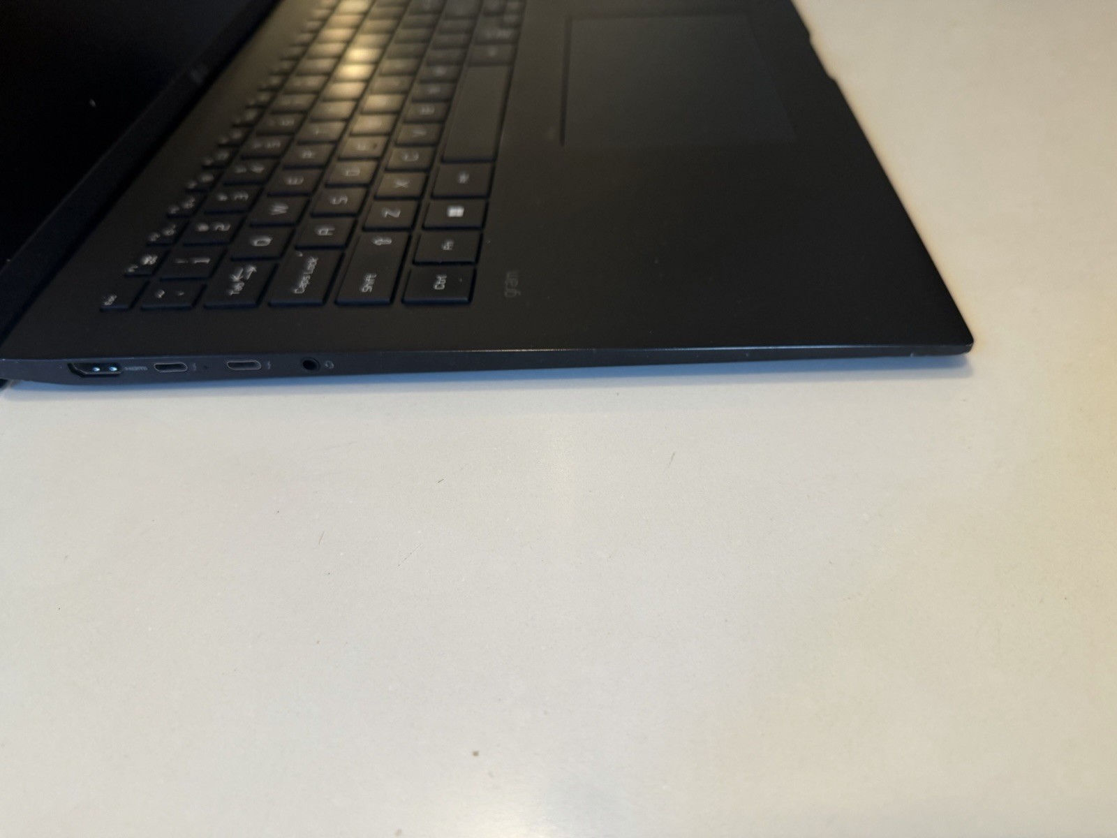 LG Gram 17″ Intel EVO Platform i7-1360P 16GB RAM 2560×1600 Display Laptop AS IS