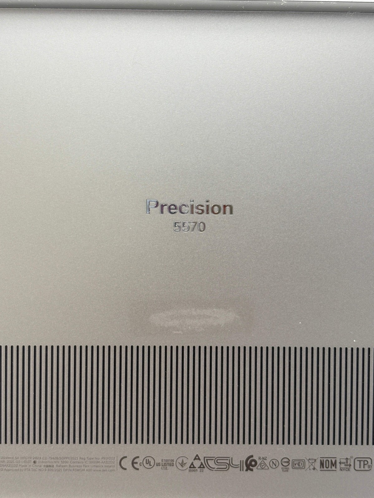 Dell Precision 5570 Intel Core i7-12800H 32GB RAM 1TB SSD NVIDIA RTX A2000