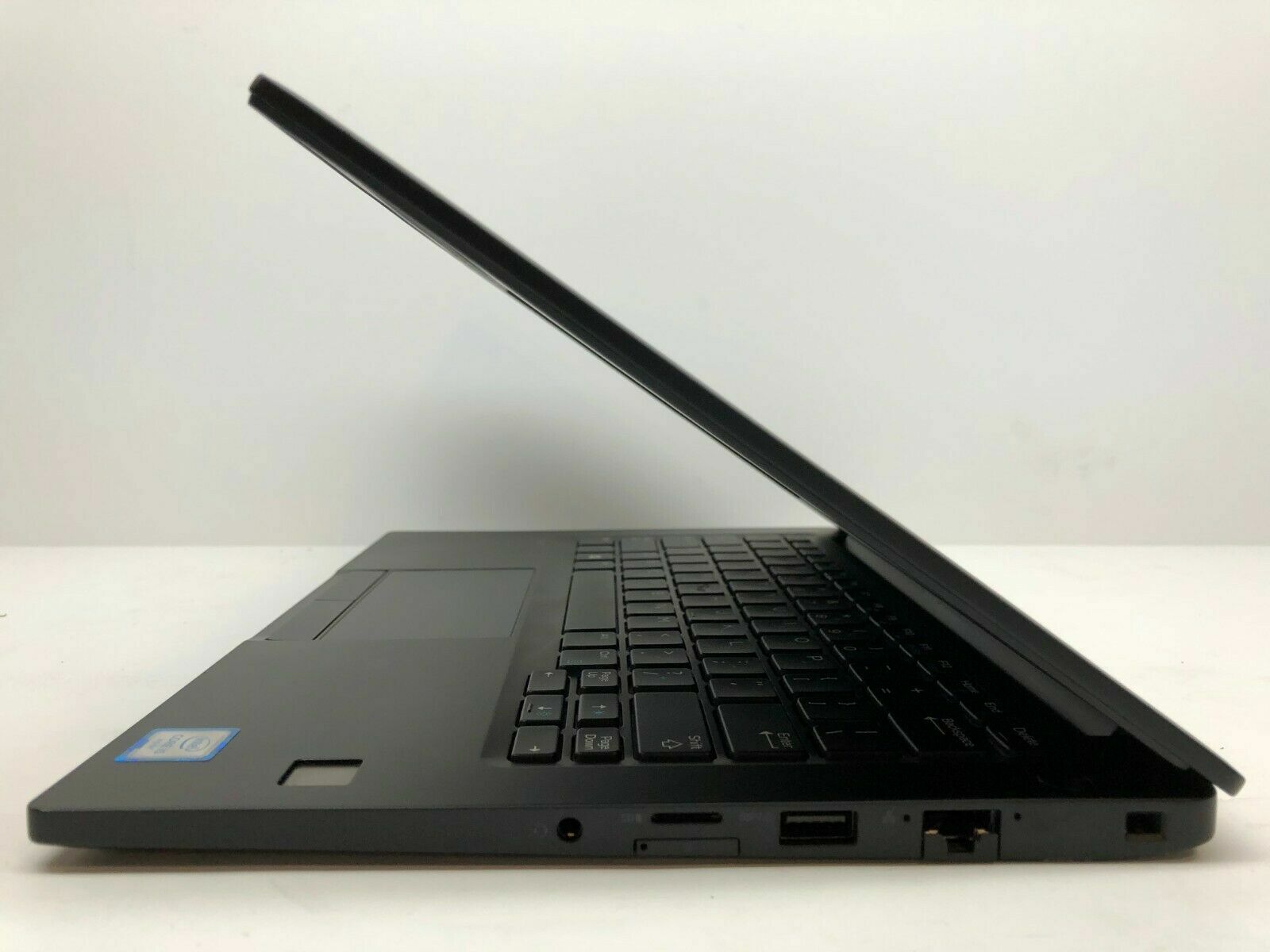 Dell Latitude 7280 12.5″ Intel Core i7-7600U 2.80 GHz 16GB DDR4 SDRAM 256GB SSD