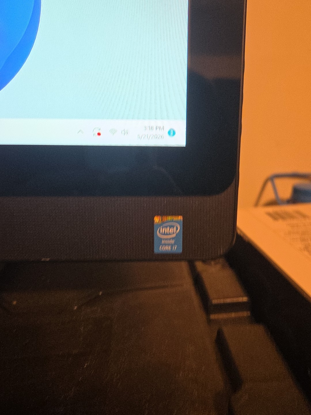 dell inspiron 23 Aio Desktop Touch Scren 1tb Icore 7 4790s