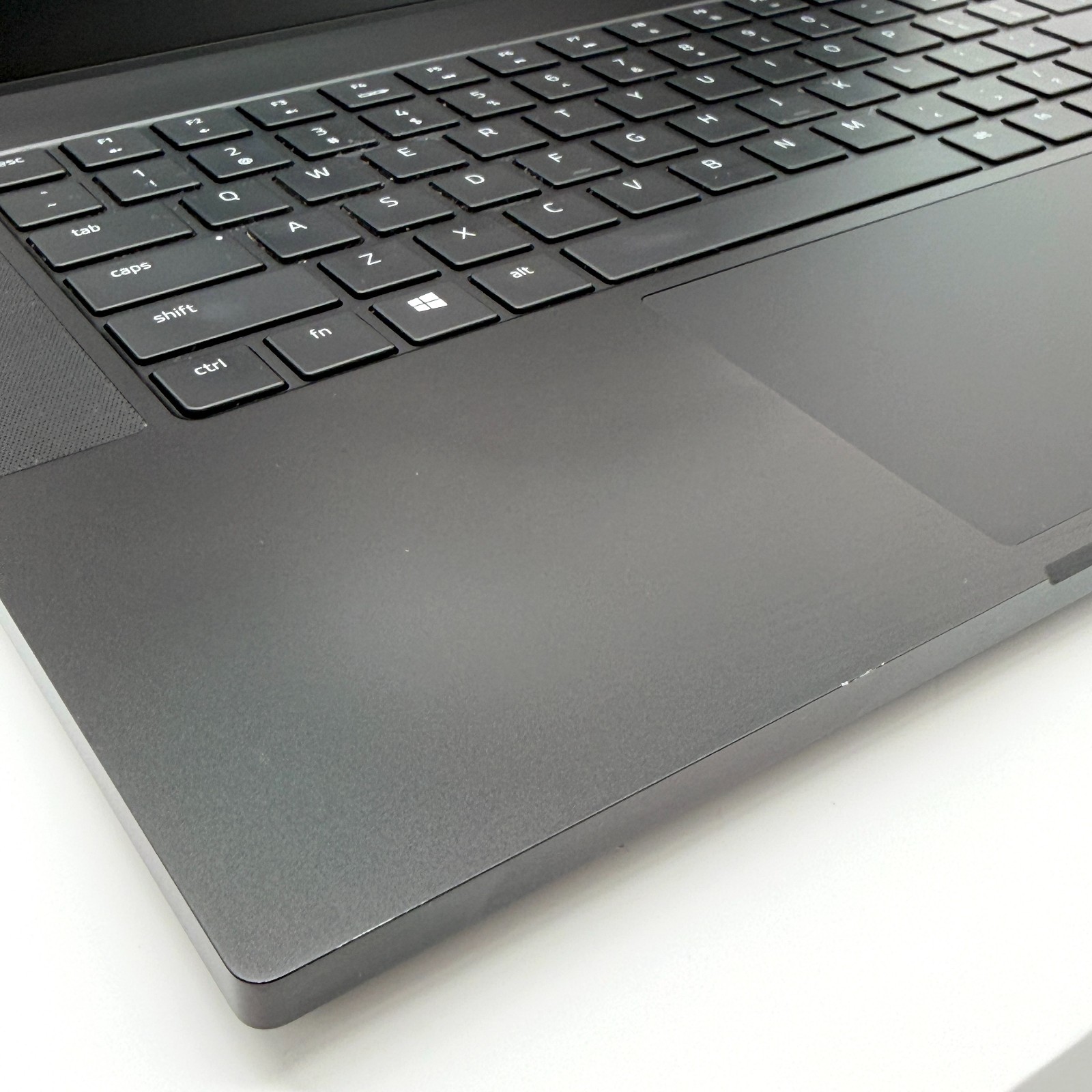 Razer Blade Black Gaming Laptop 240Hz 2K i7-11800H 2.30GHz 32GB RTX 3080 1TB!