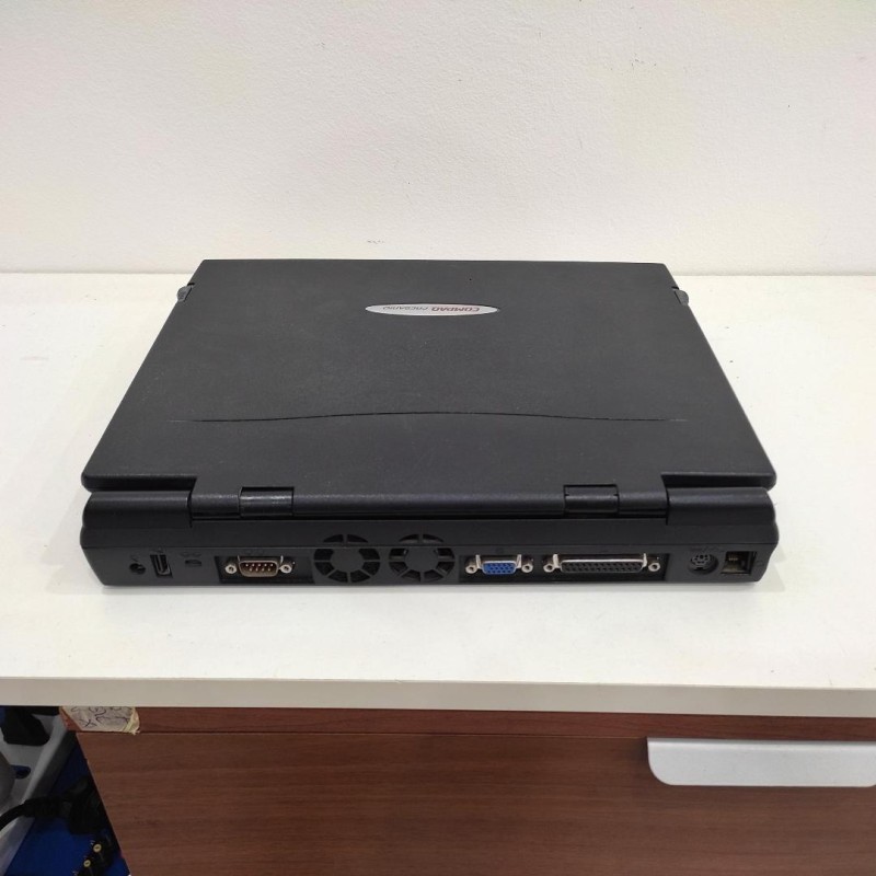 TARGA Traveller 600 Pentium MMX 233 Windows 98 Serial 22015 Notebook PC Laptop