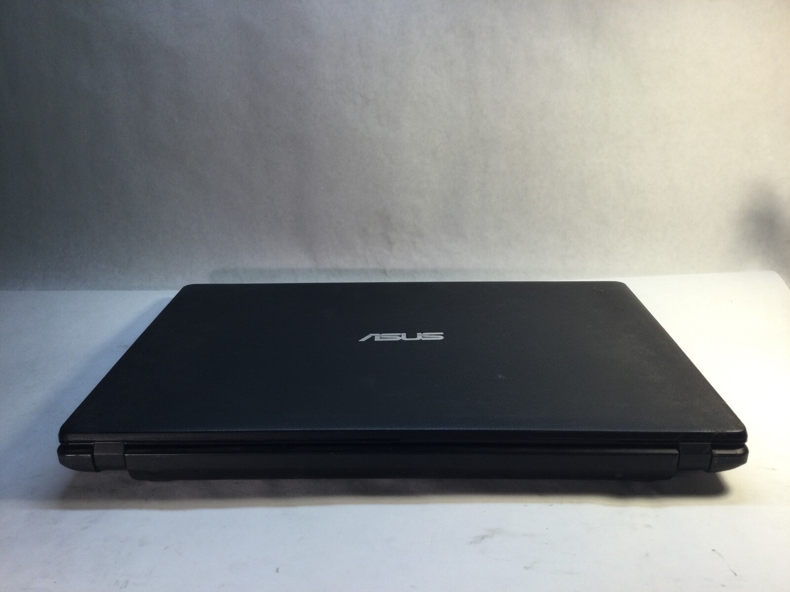 ASUS UX31A 13″ Laptop Intel Core i5 3rd Gen.- DOES NOT POWER ON- MZ
