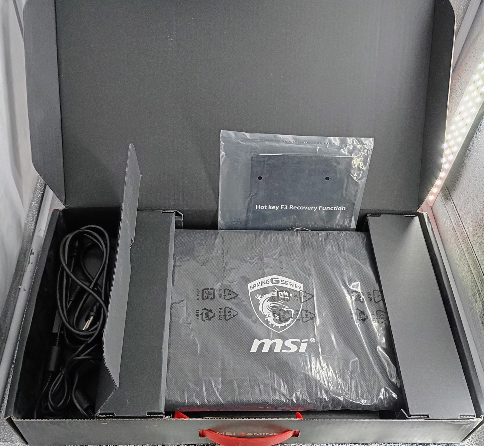 MSI GS60 Ghost Pro 2QE-605US Gaming Laptop Intel i7-5700HQ GTX 970M 16GB RAM 1TB