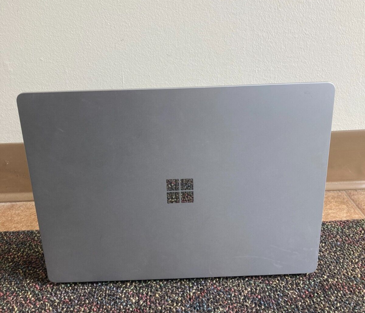 Microsoft Surface Laptop 1867 15″ Intel Core i5-1035G7@1.20GHz 8GB RAM 128GB SSD