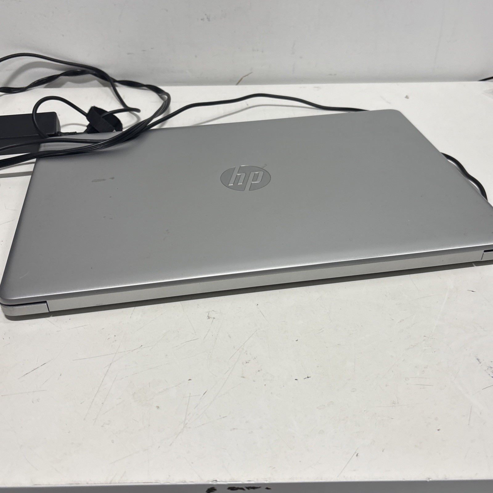 HP 17-ca0xxx AMD Ryzen 3 2300U 2.00GHz 8GB RAM 1TB HDD Win 11 Home