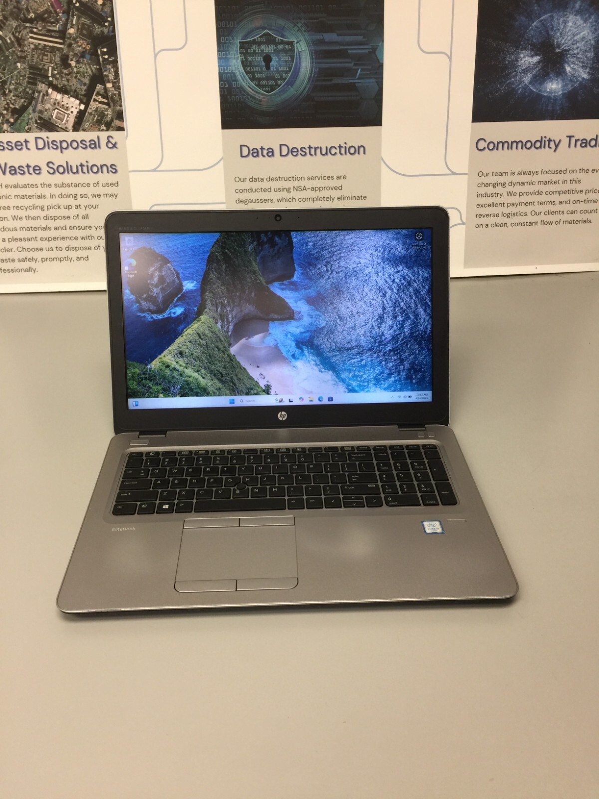 HP EliteBook 850 G3 15.6″ (256GB Core i5 6th gen 2.30GHz 8GB RAM WIN 11 PRO